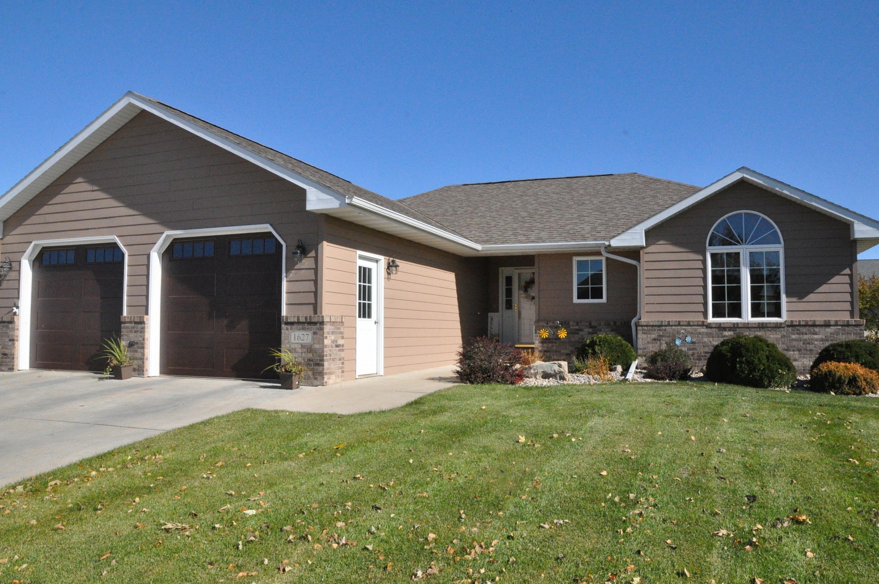 1627 Moriarty Drive, Brookings, SD 57006