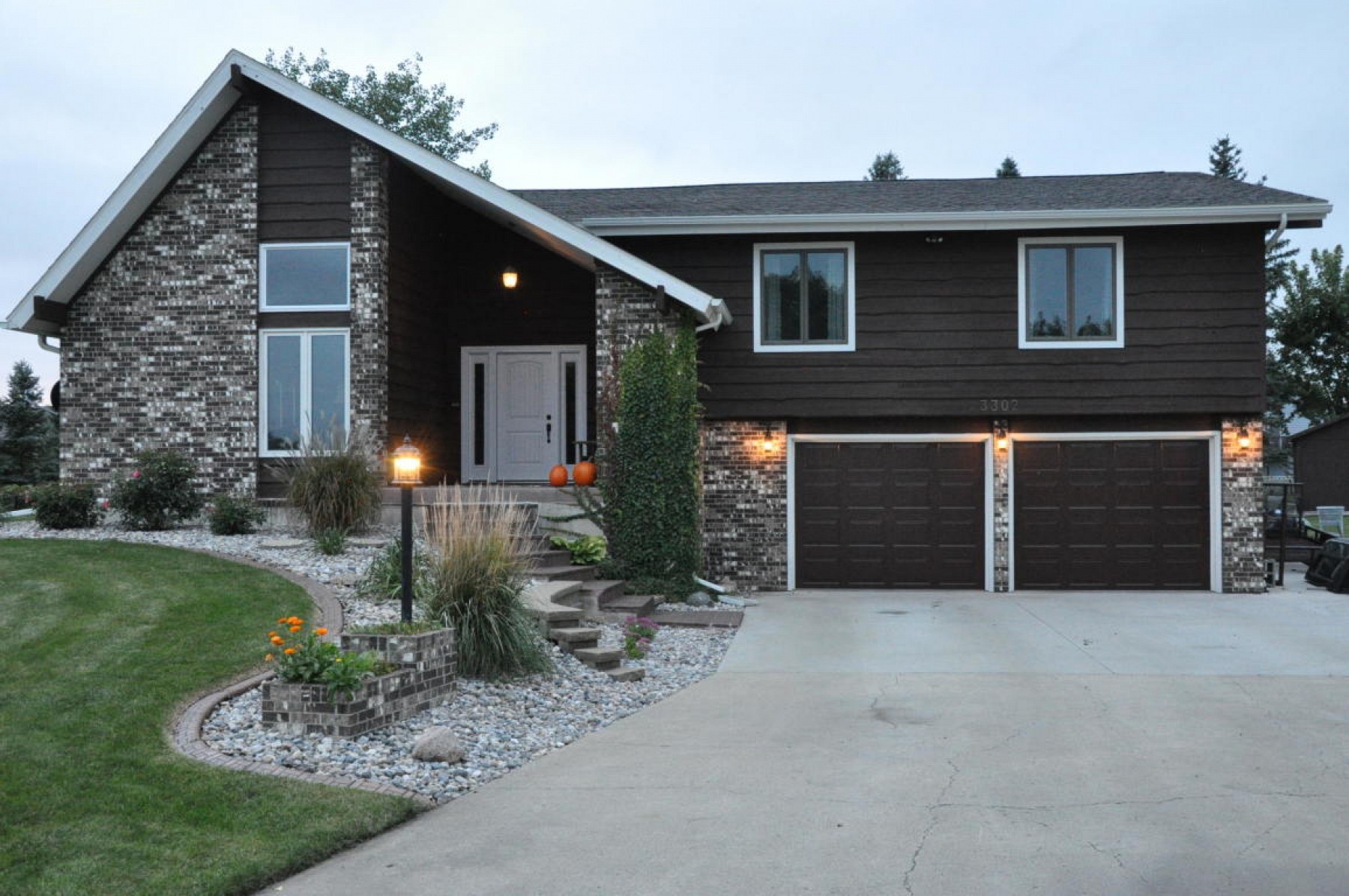 3302 Walnut Lane, Brookings, SD 57006