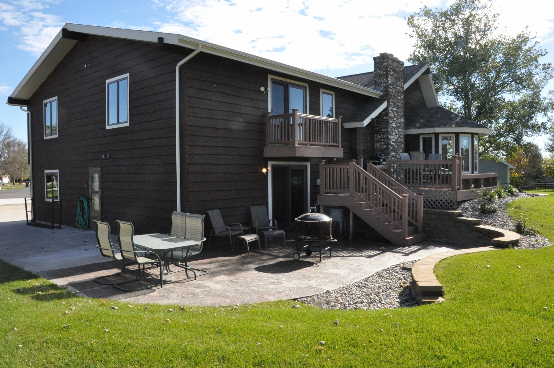 3302 Walnut Lane, Brookings, SD 57006