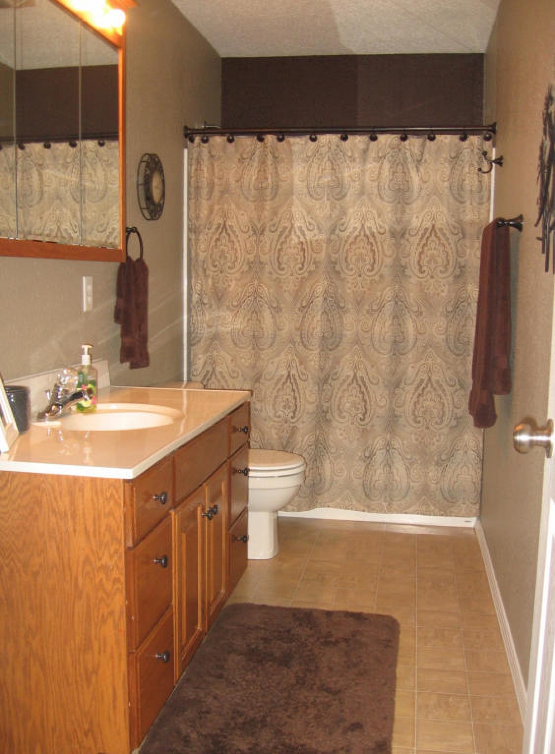 1623 7TH Avenue S, Brookings, SD 57006