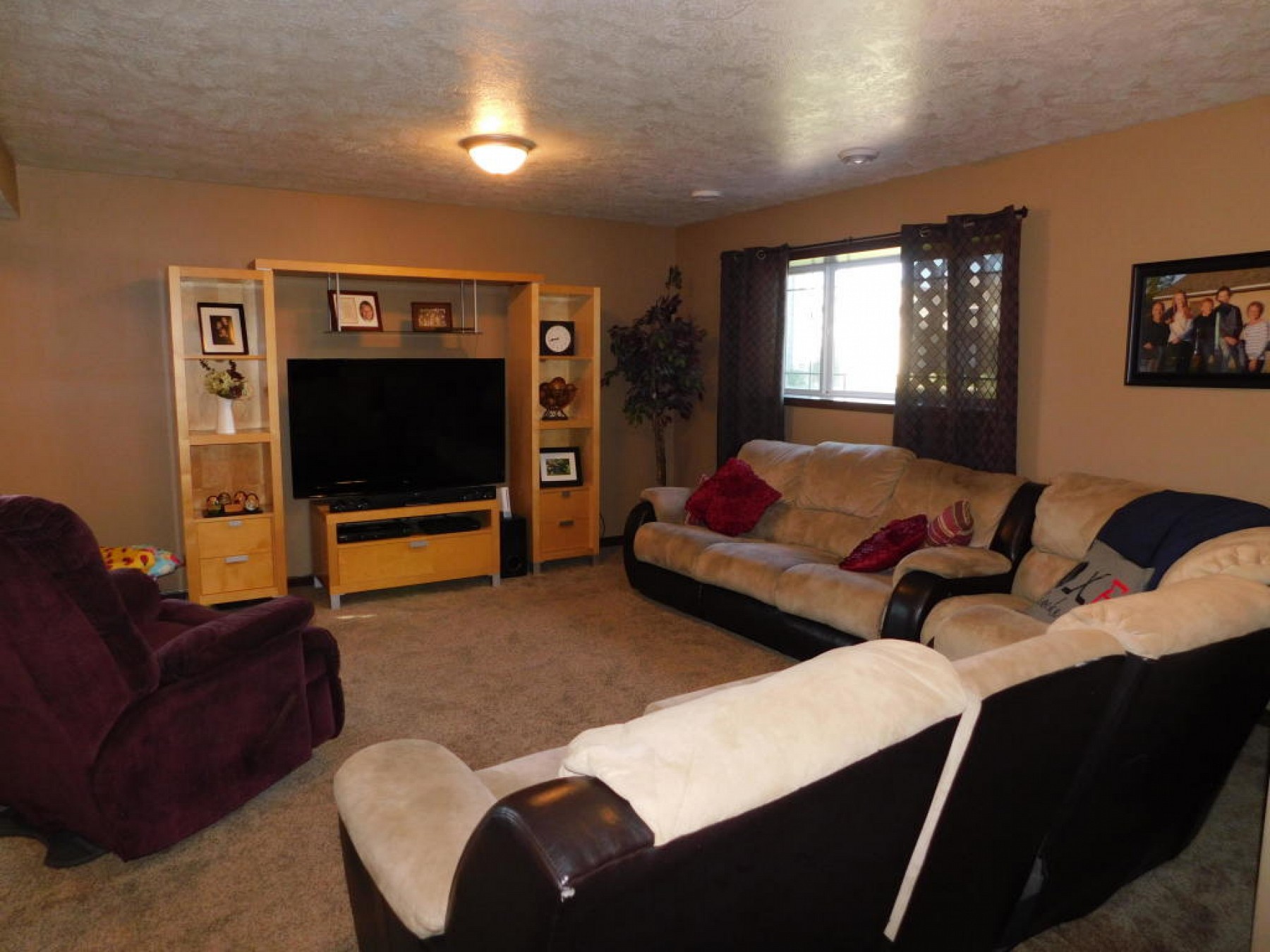 242 Blue Bell Circle, Brookings, SD 57006