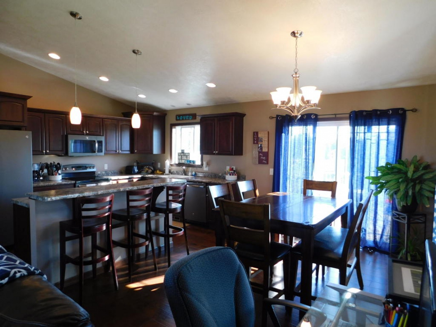 242 Blue Bell Circle, Brookings, SD 57006