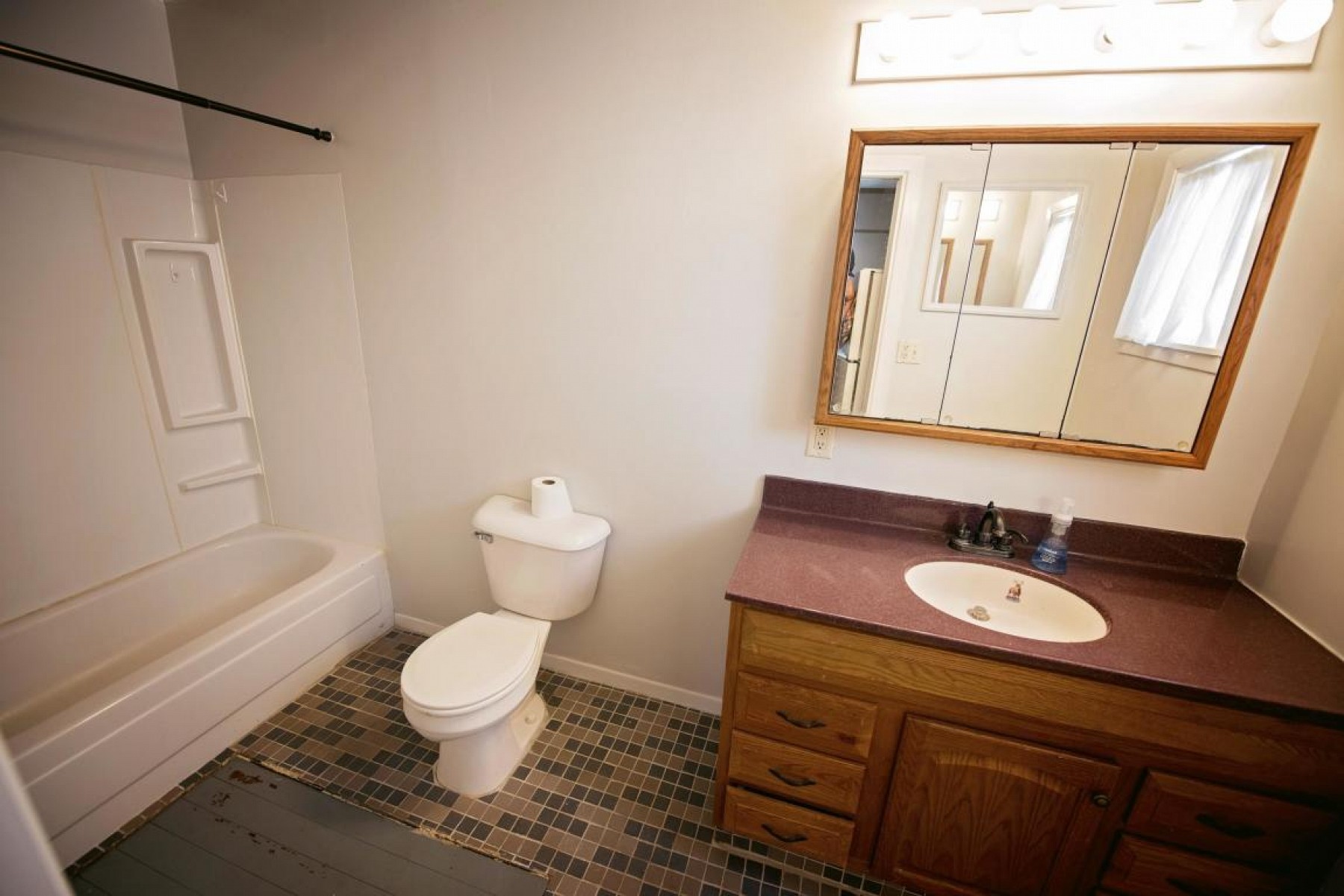 318 MARVIN Avenue, Volga, SD 57071