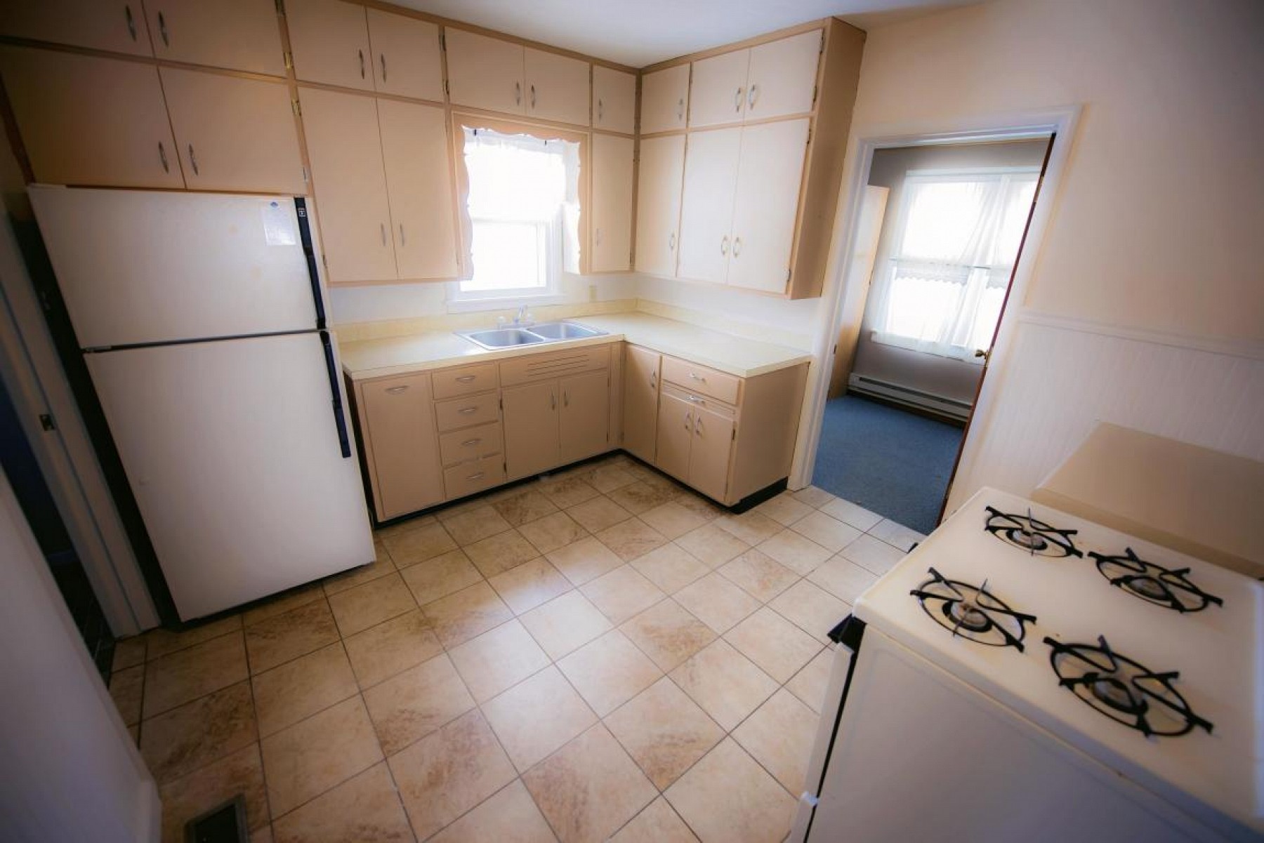 318 MARVIN Avenue, Volga, SD 57071