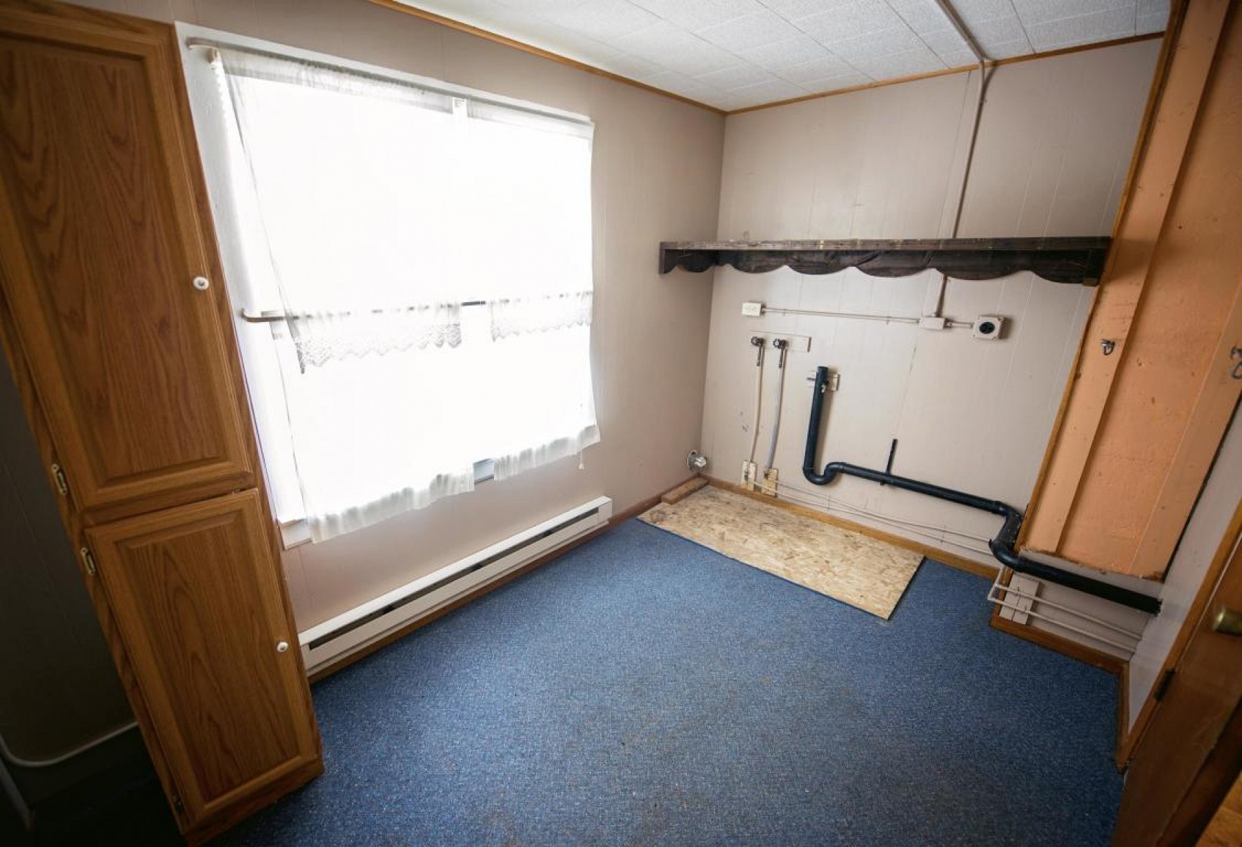 318 MARVIN Avenue, Volga, SD 57071