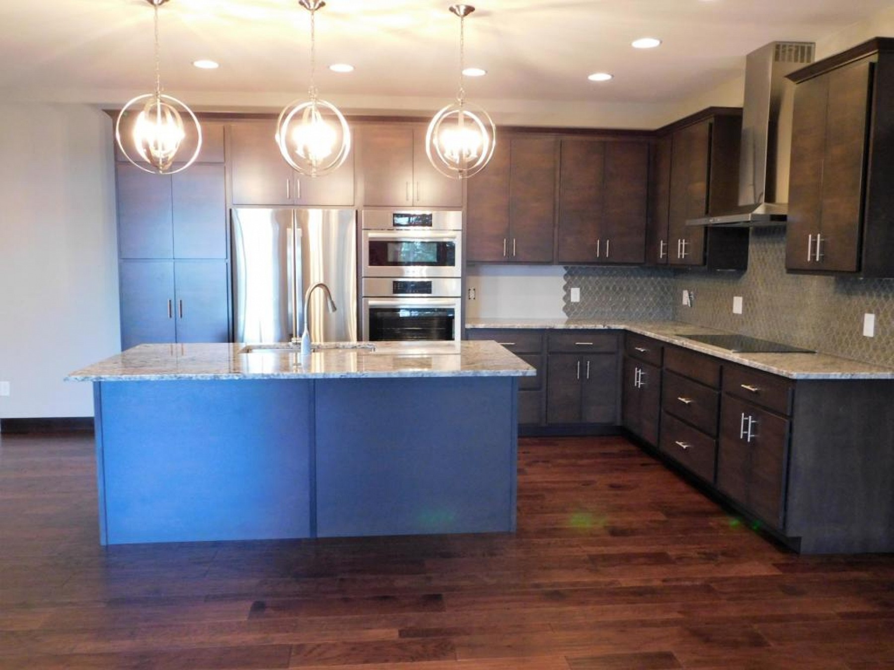 7160 Valley View Circle, Brookings, SD 57006