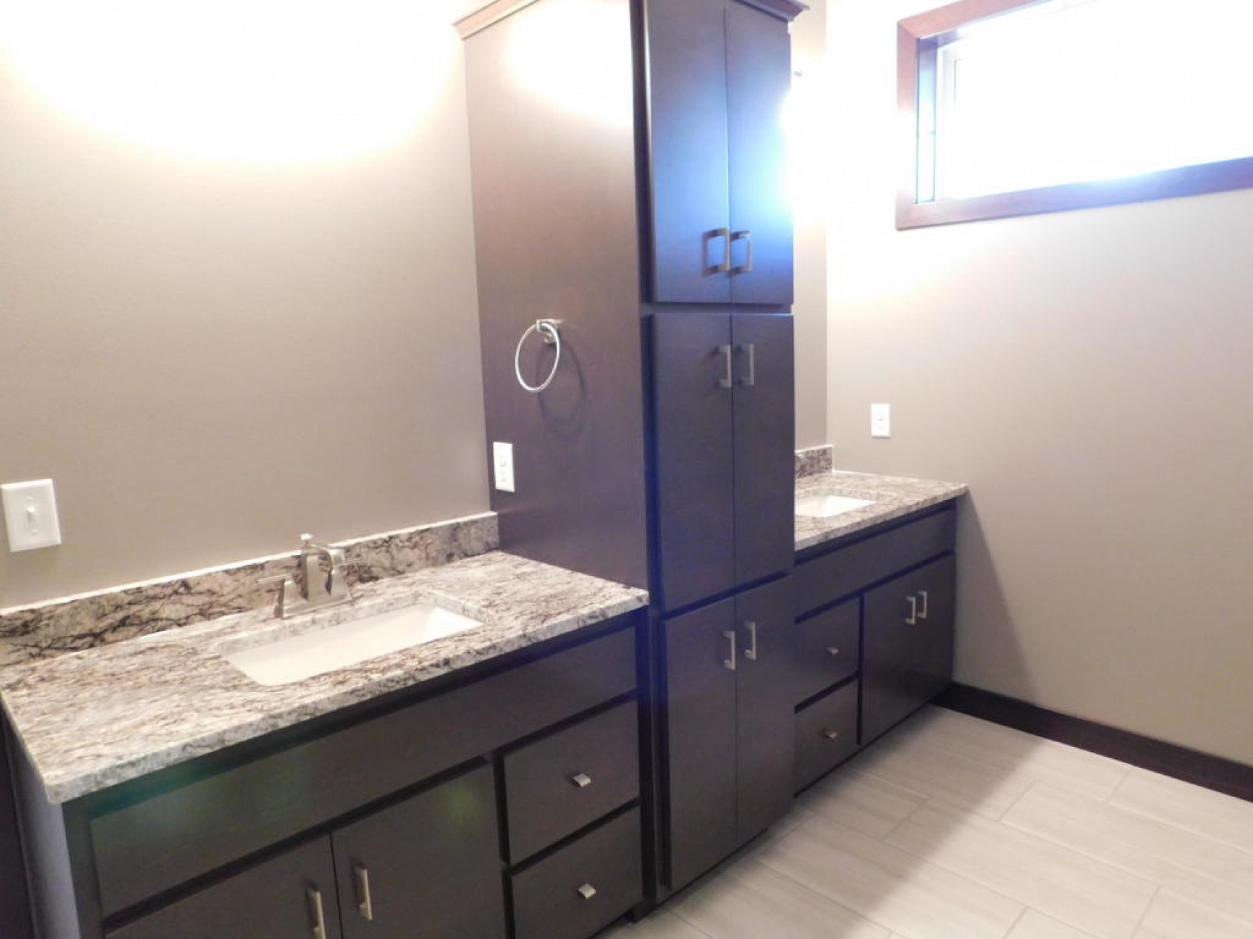 7160 Valley View Circle, Brookings, SD 57006