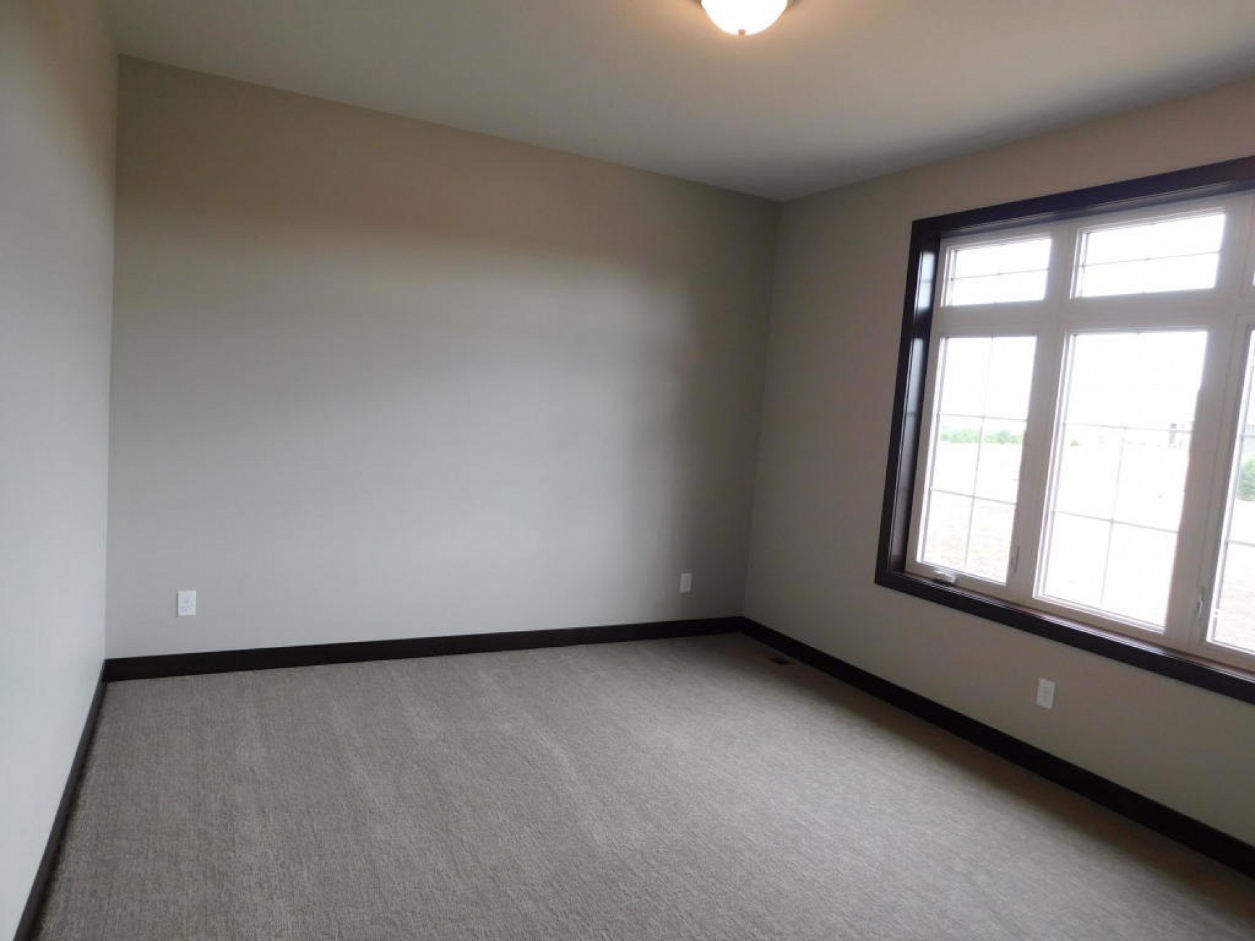 7160 Valley View Circle, Brookings, SD 57006