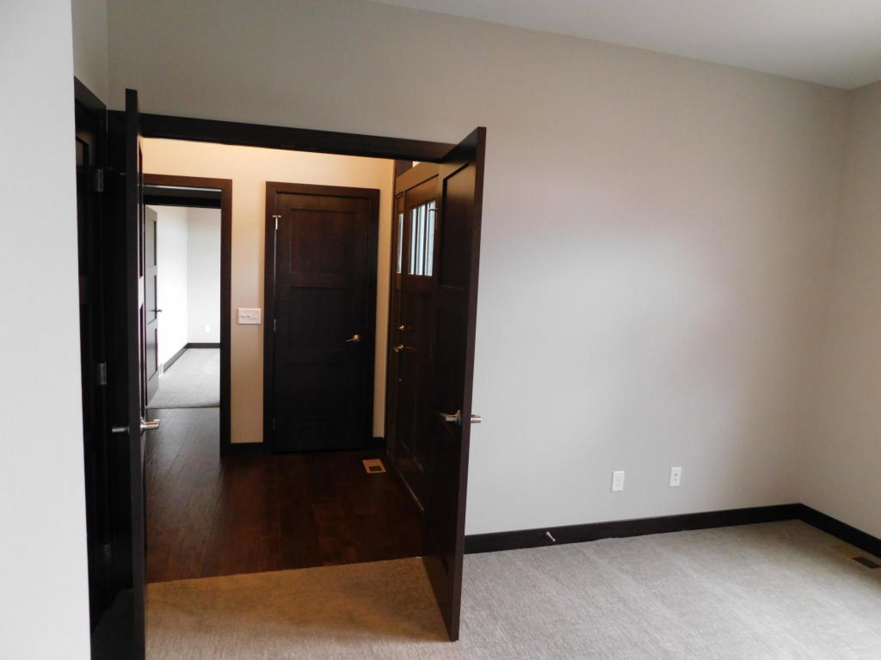 7160 Valley View Circle, Brookings, SD 57006