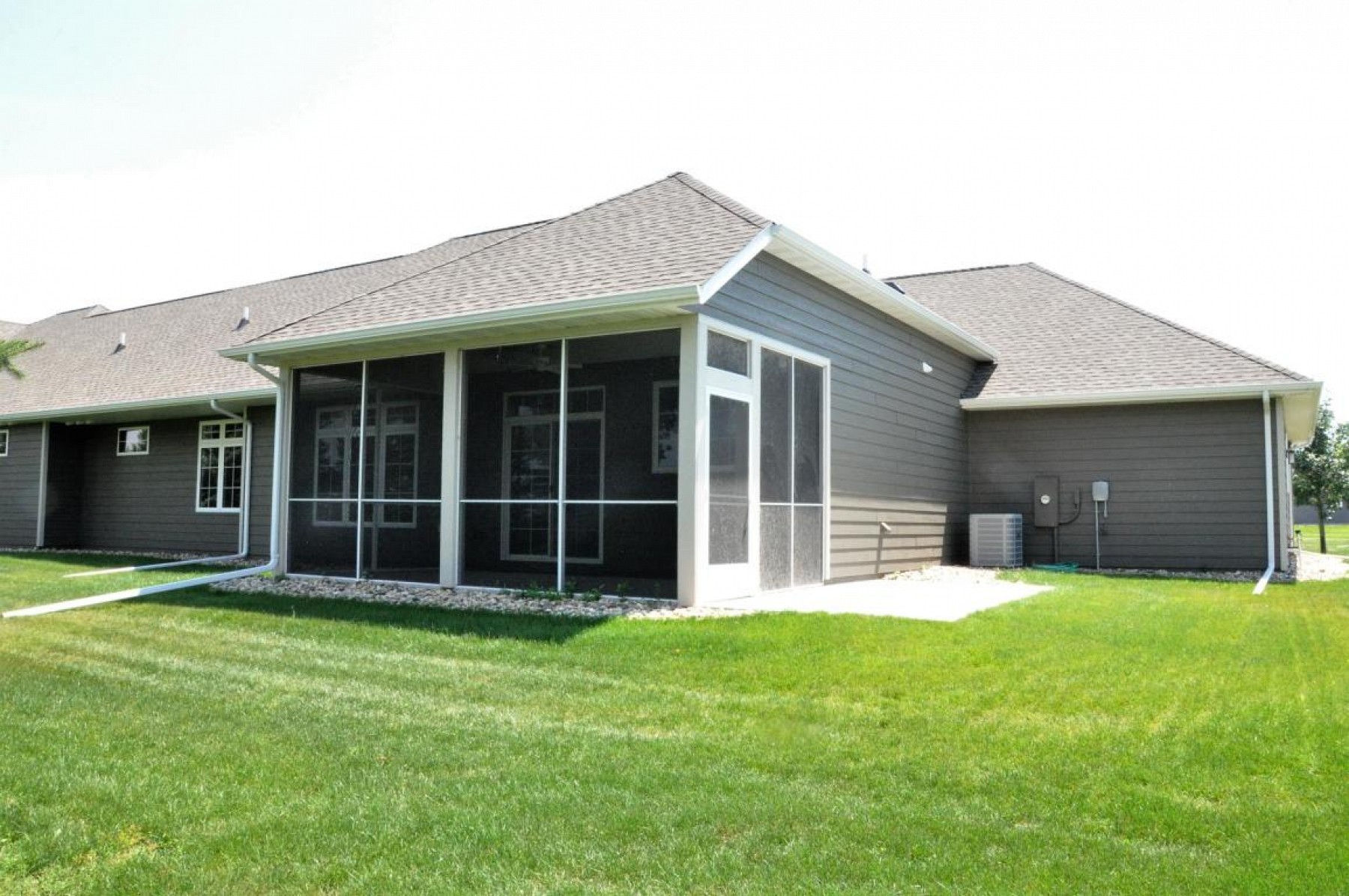 7160 Valley View Circle, Brookings, SD 57006