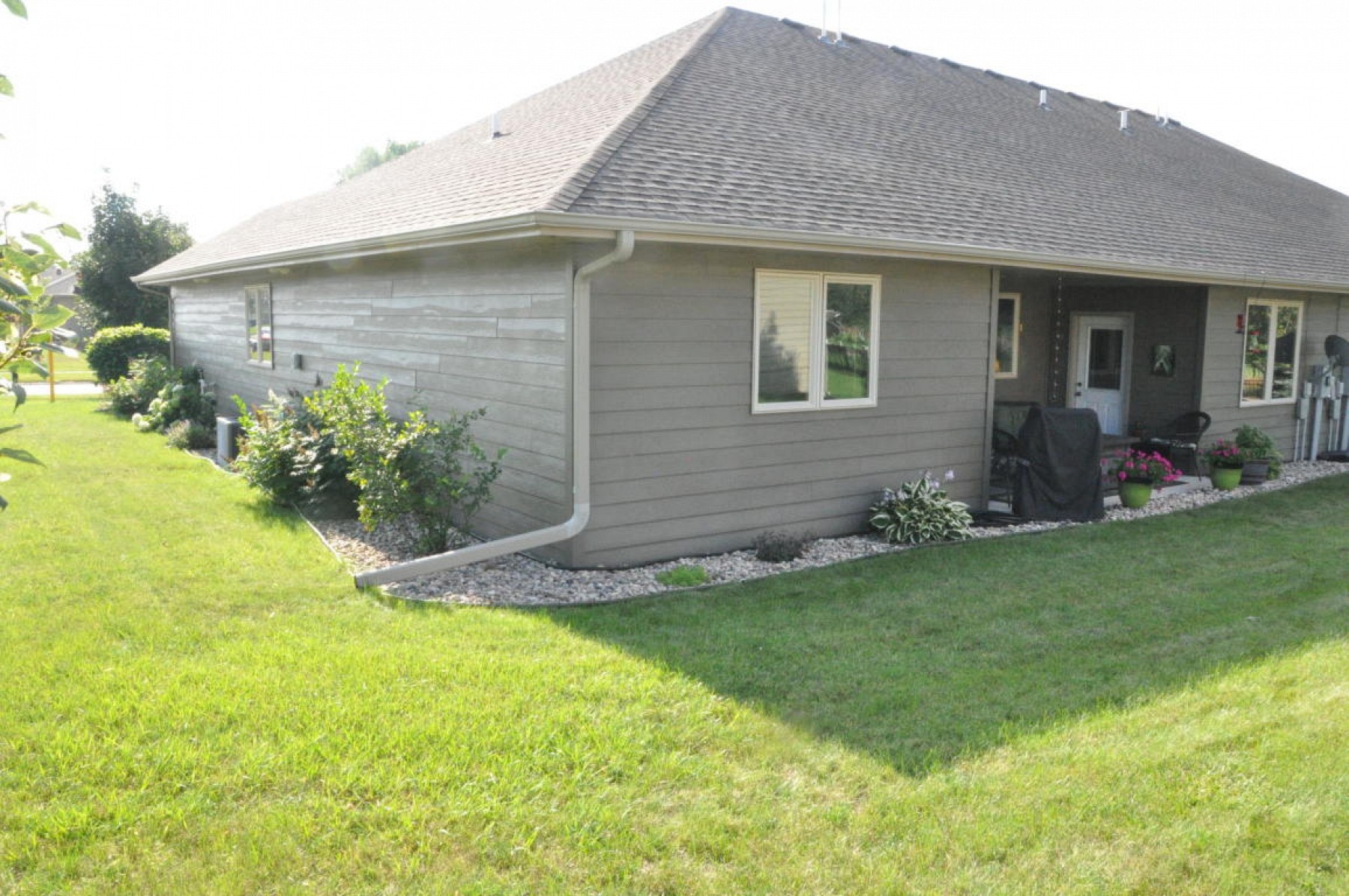 1102 Copper Mountain Road, Brookings, SD 57006