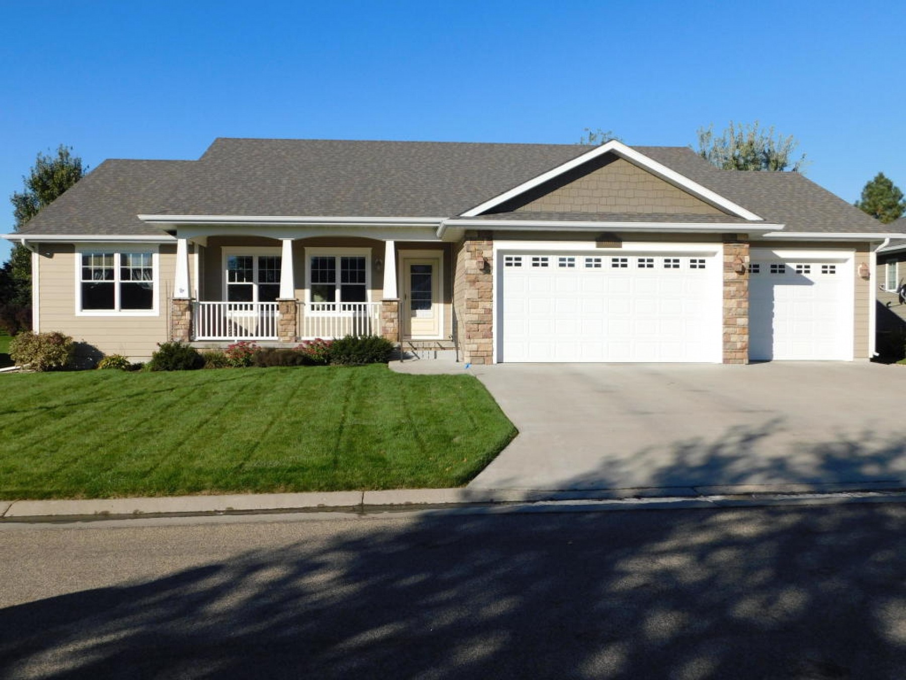 1830 Tatanka Pass, Brookings, SD 57006