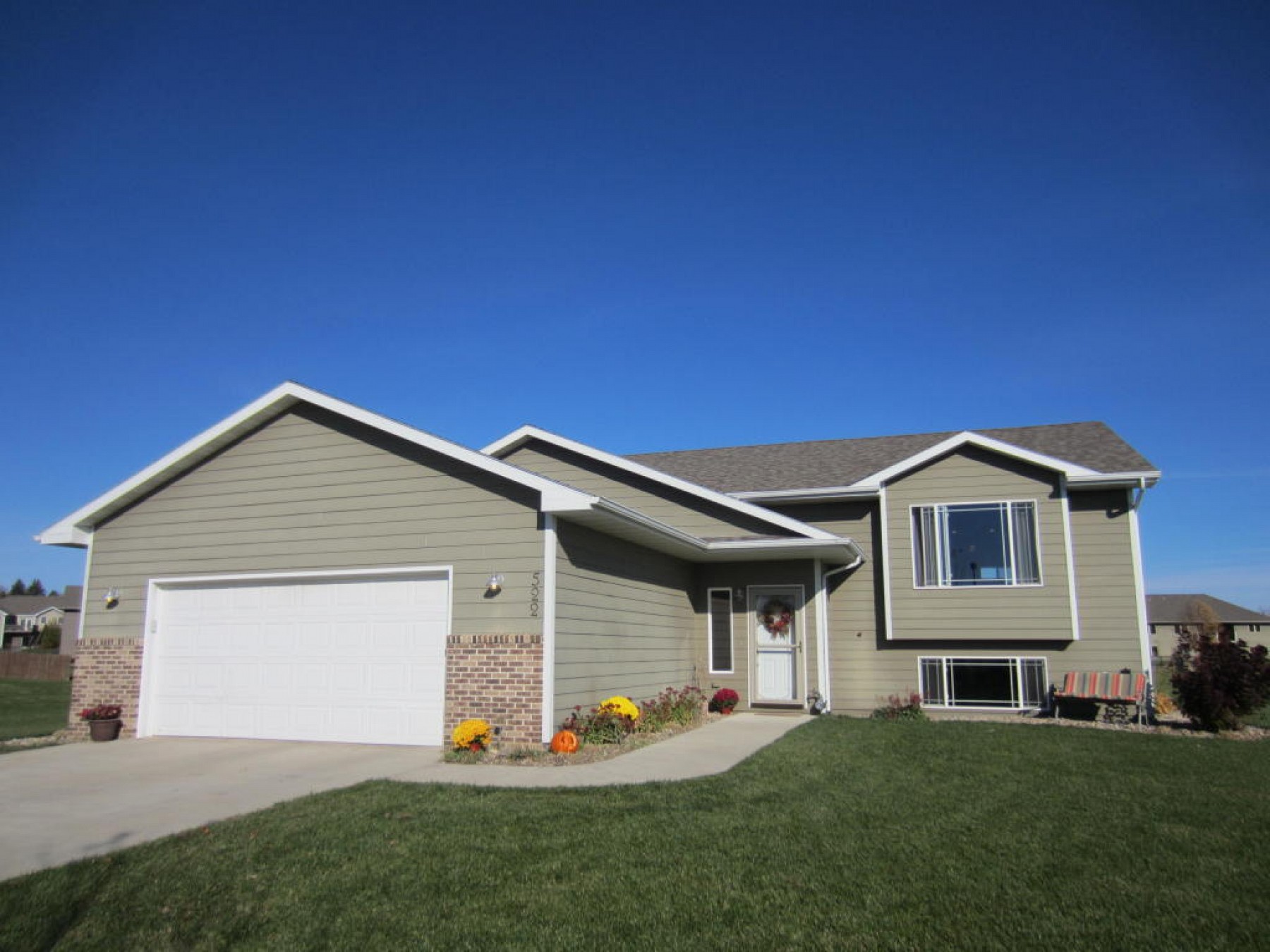 522 Copper Mountain Circle, Brookings, SD 57006