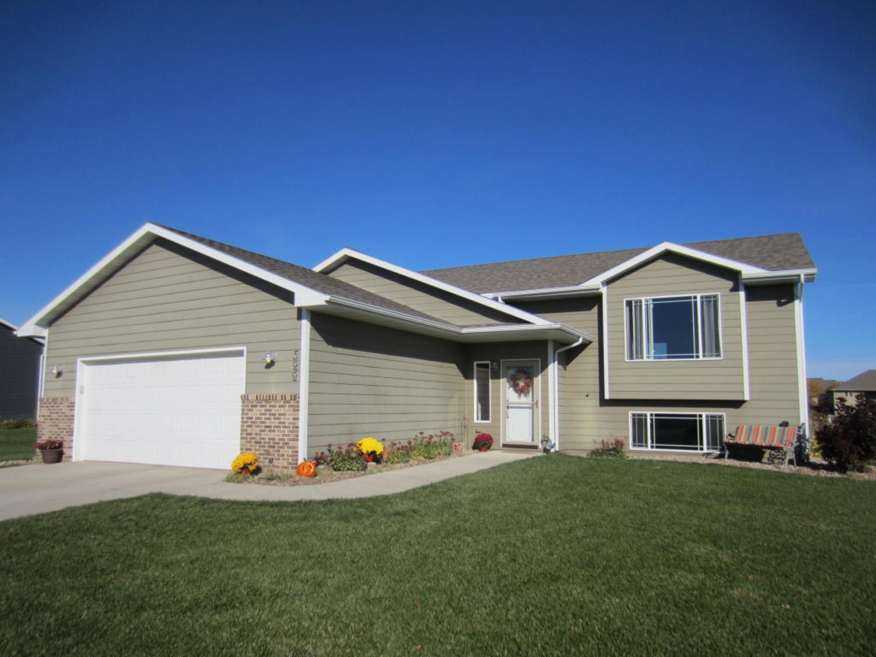 522 Copper Mountain Circle, Brookings, SD 57006