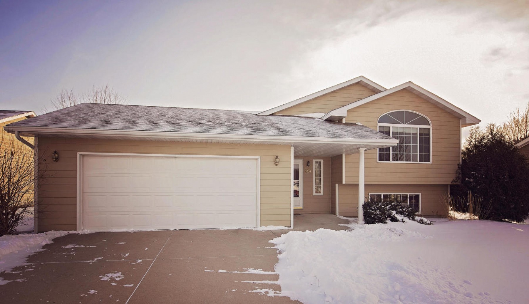 1034 Yorktown Drive, Brookings, SD 57006