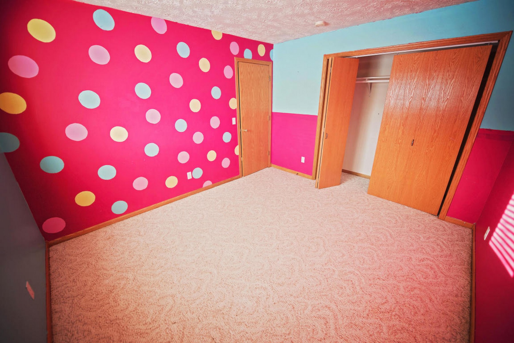 1034 Yorktown Drive, Brookings, SD 57006