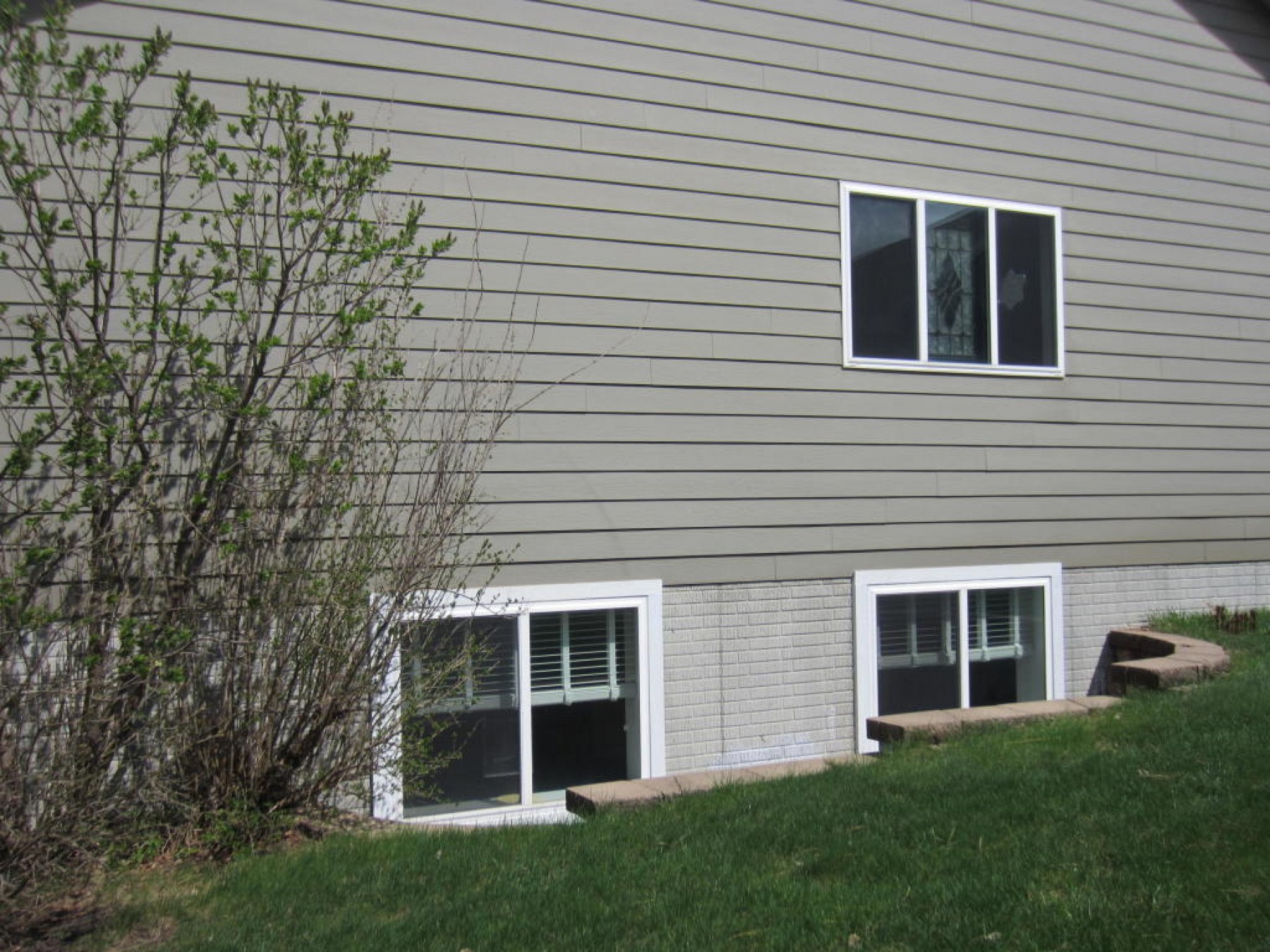 1718 Overlook Ridge Road, Brookings, SD 57006