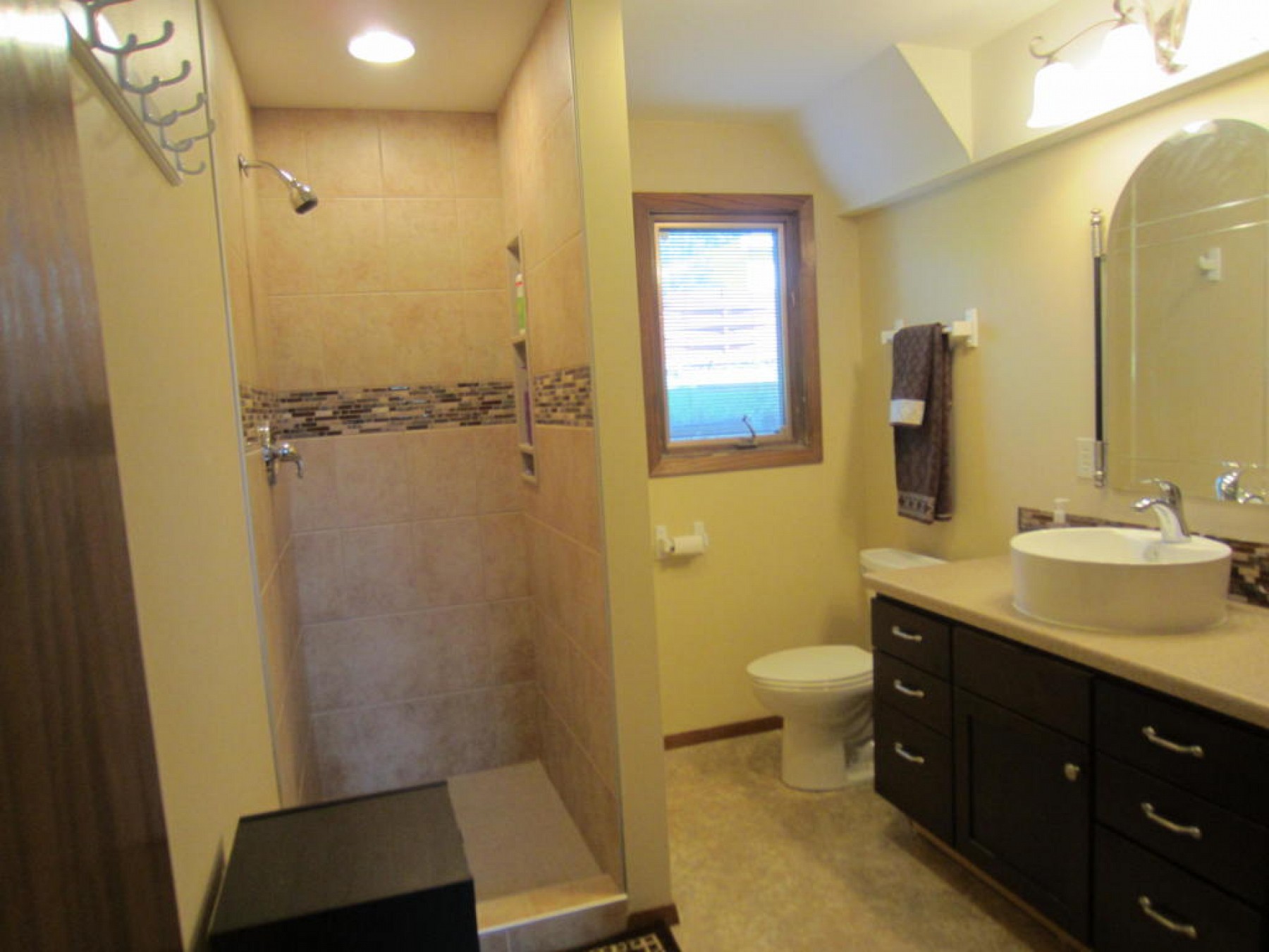 918 6th Avenue, Brookings, SD 57006