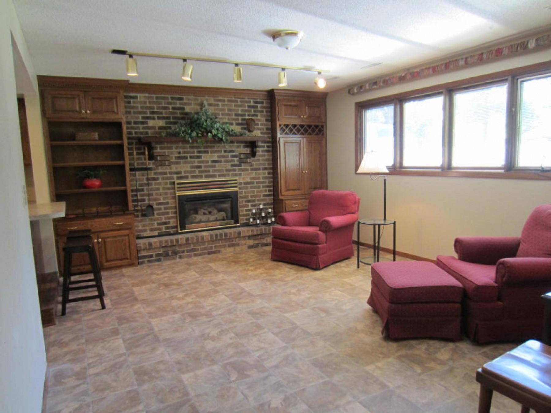 918 6th Avenue, Brookings, SD 57006