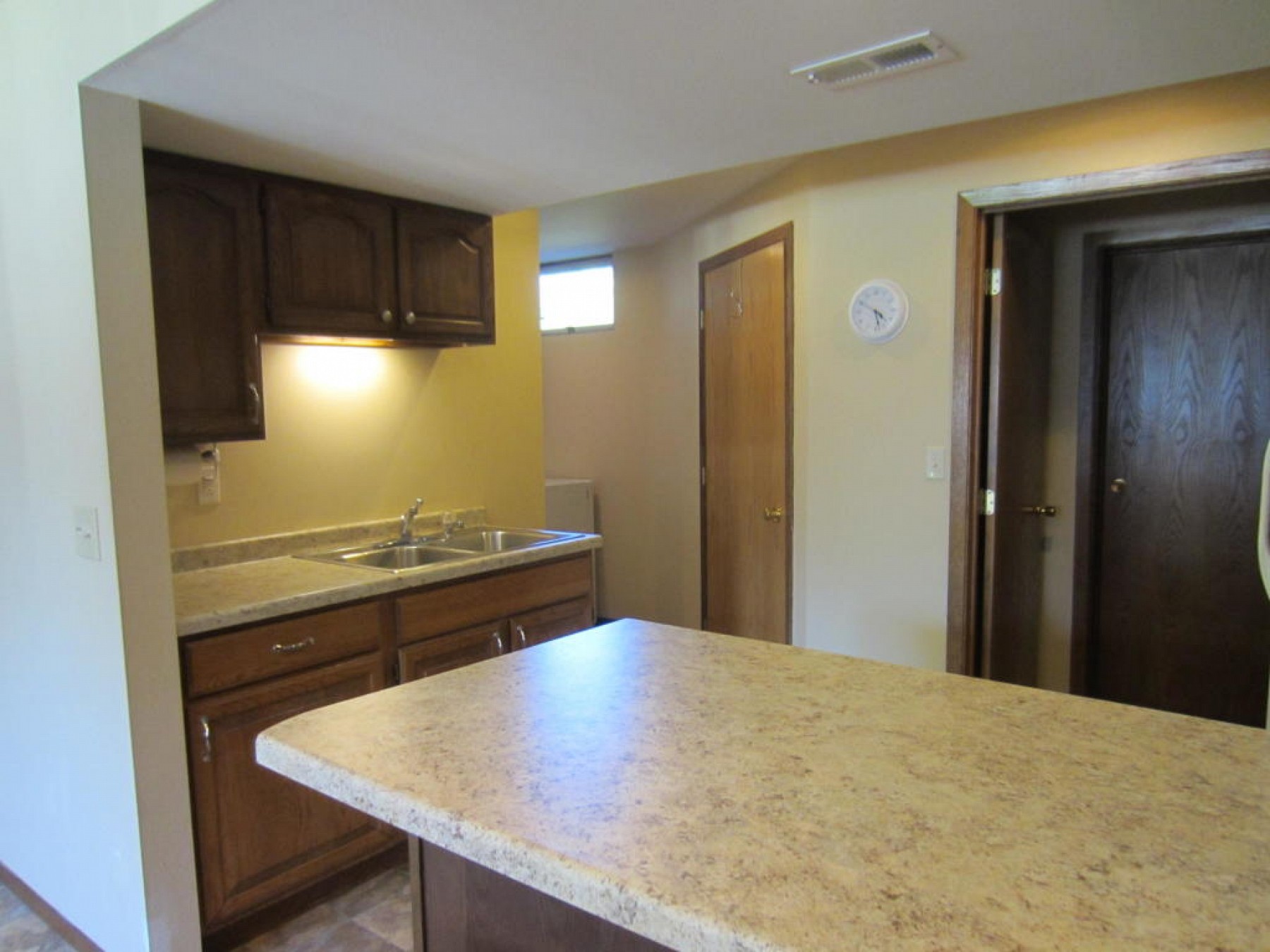 918 6th Avenue, Brookings, SD 57006