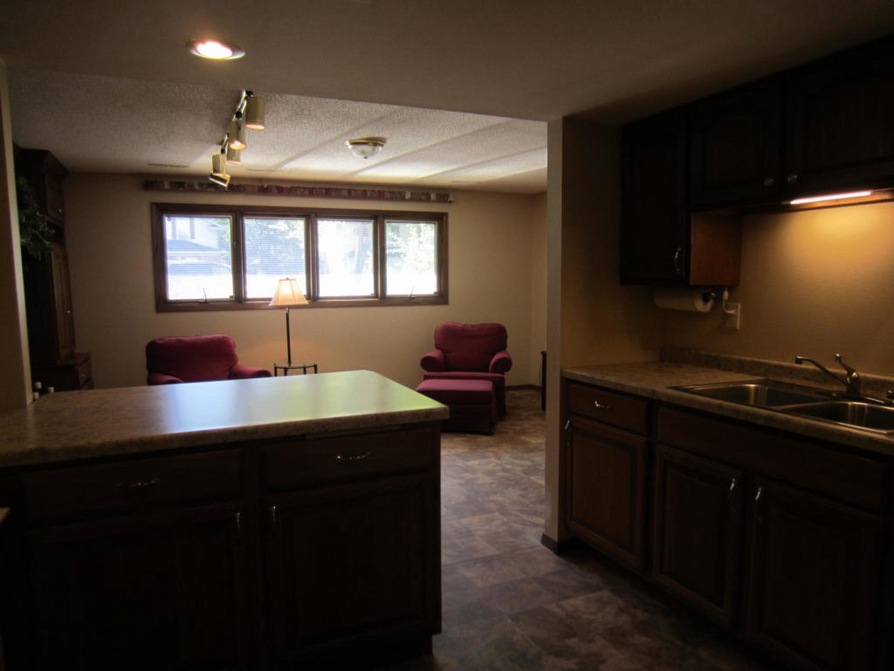 918 6th Avenue, Brookings, SD 57006