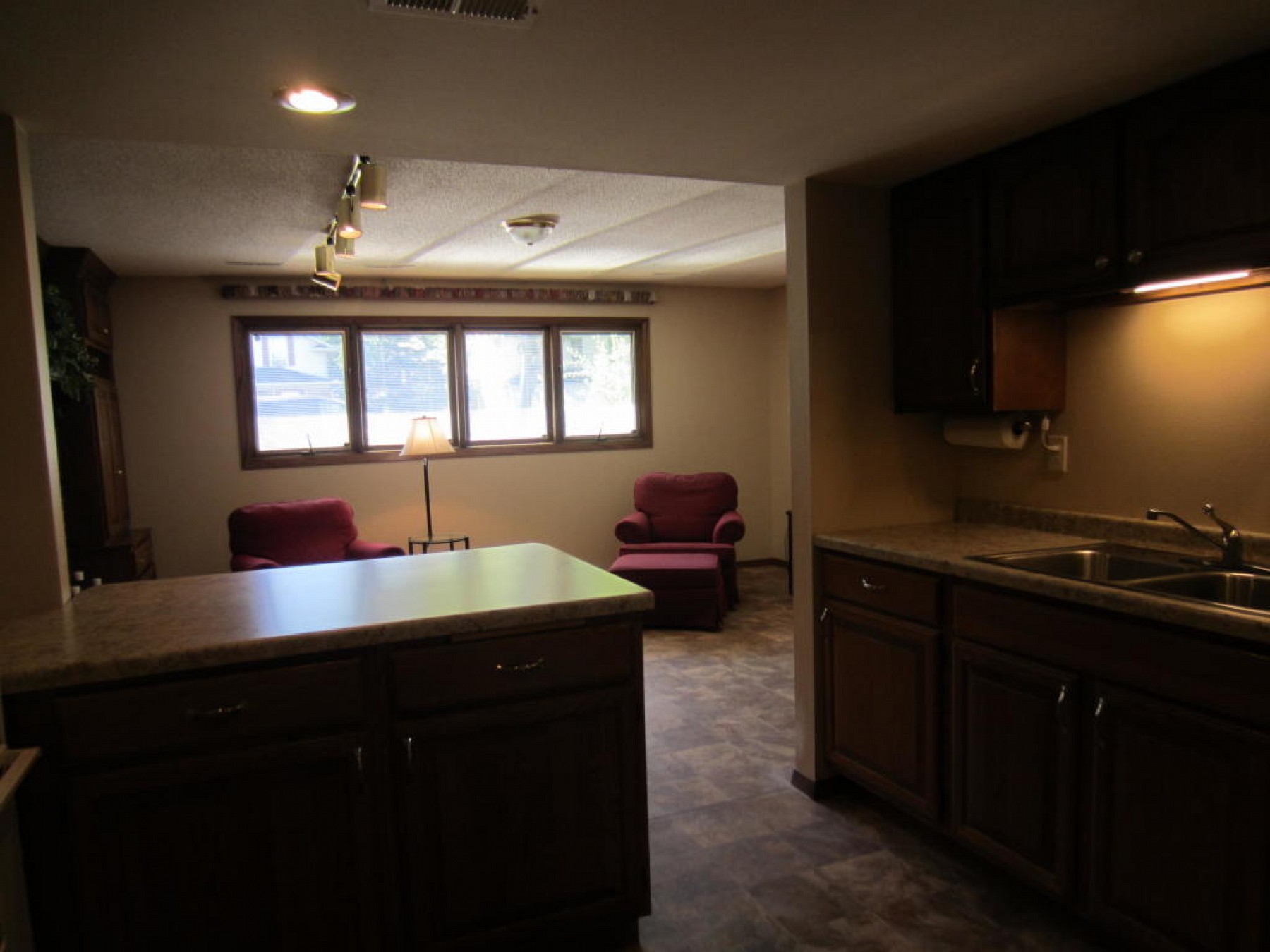 918 6th Avenue, Brookings, SD 57006