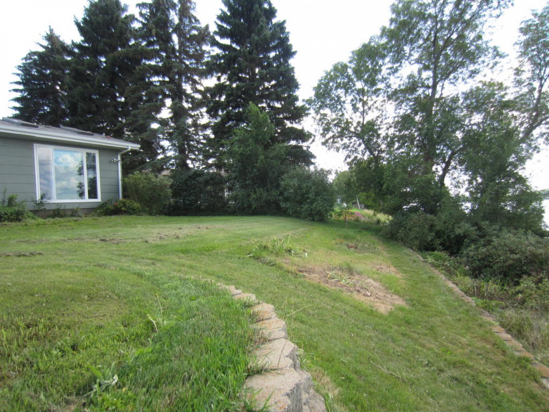 46784 220th Street, Brookings, SD 57006