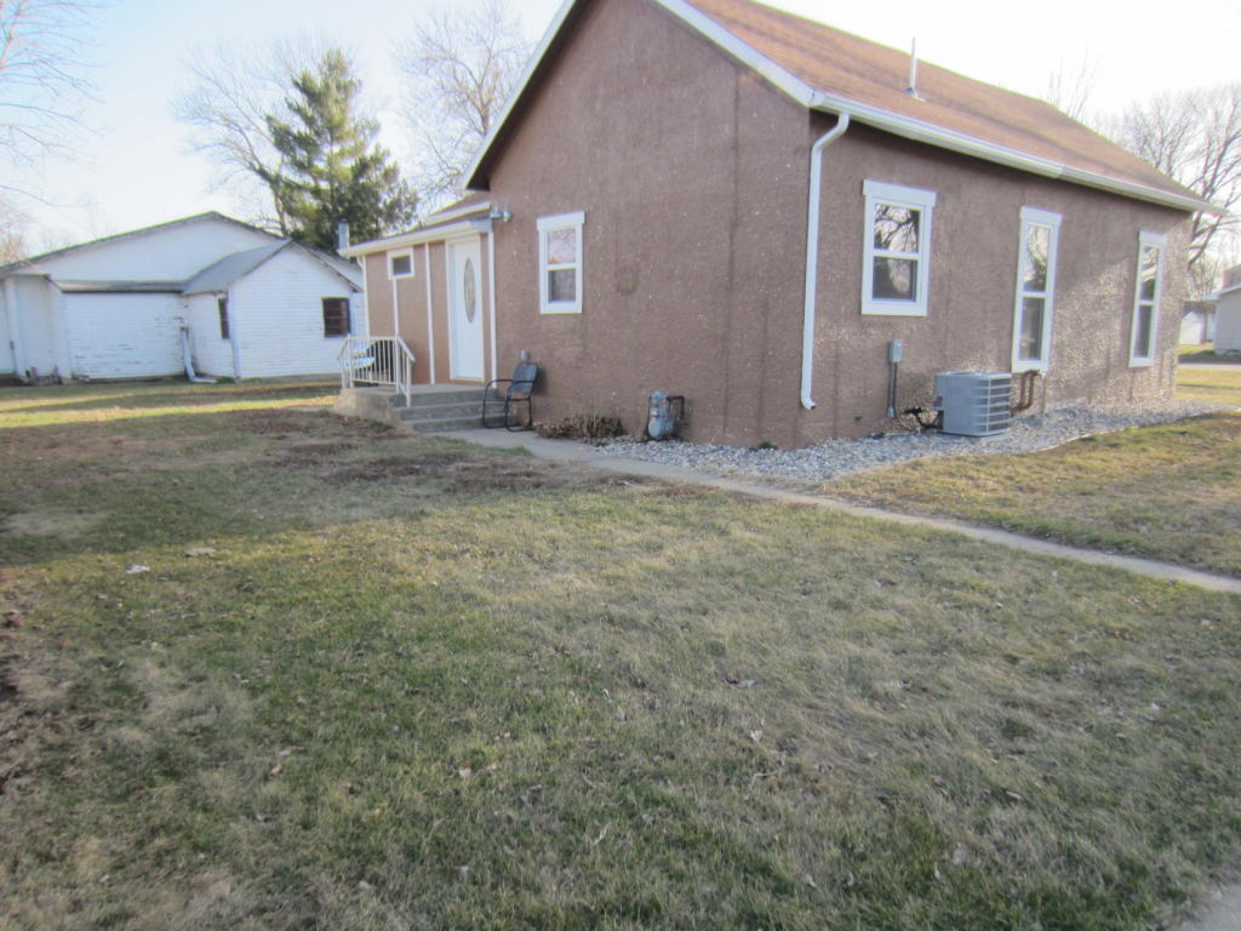 108 Hull Avenue, Aurora, SD 57002