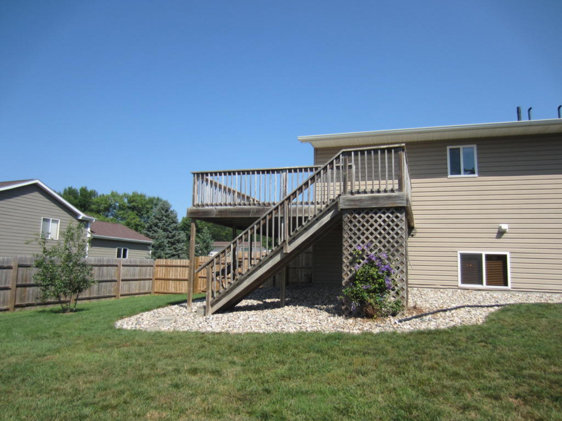 210 35th Street S, Brookings, SD 57006