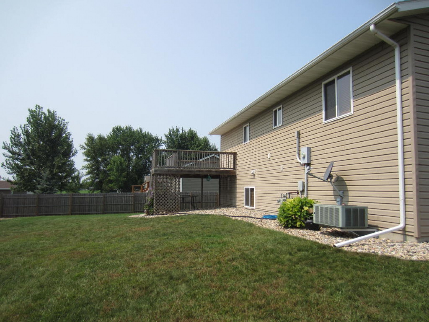 210 35th Street S, Brookings, SD 57006