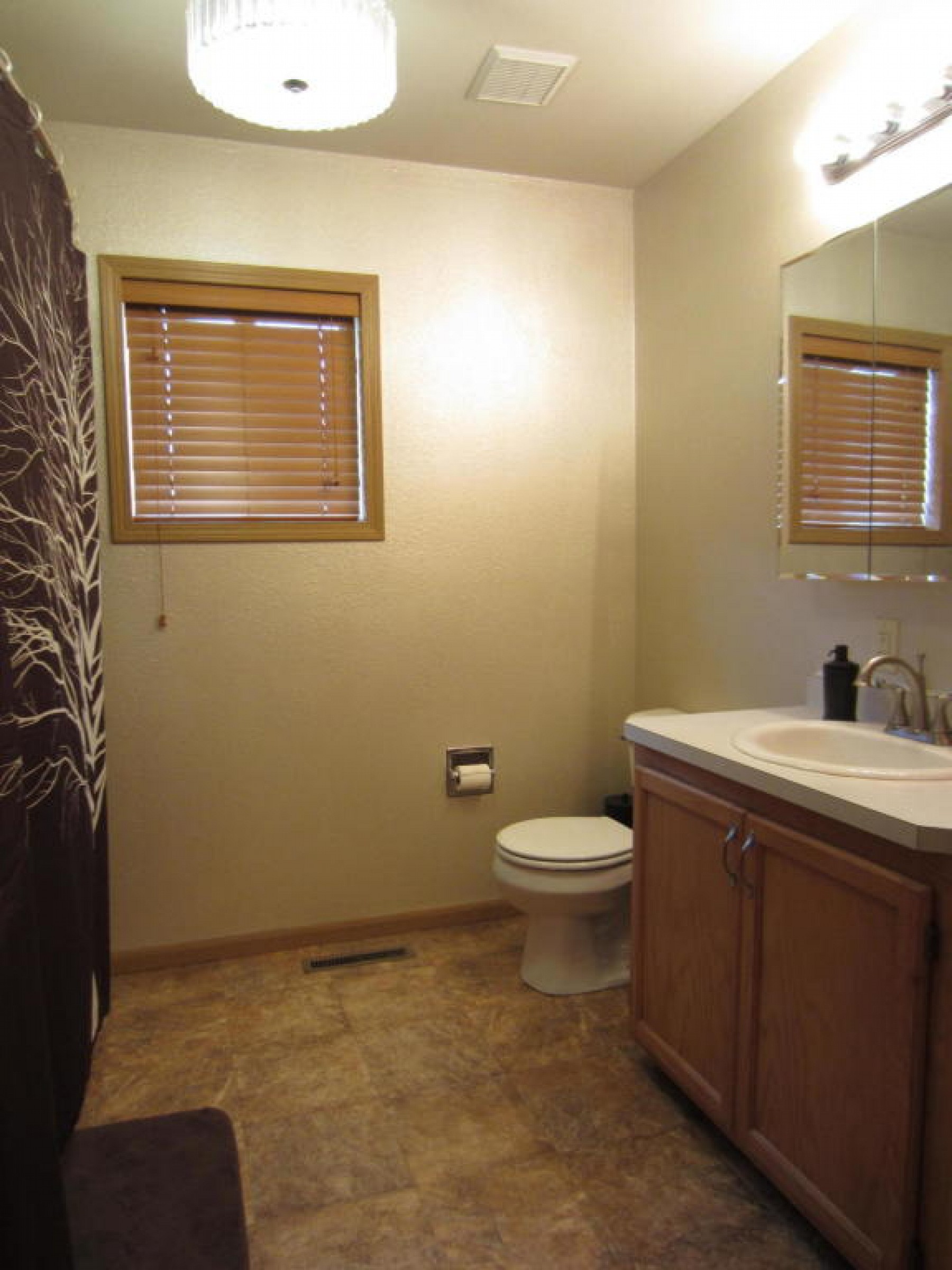 210 35th Street S, Brookings, SD 57006