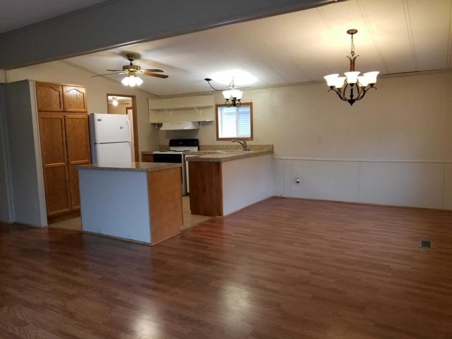 410 Medary Avenue S, Brookings, SD 57006