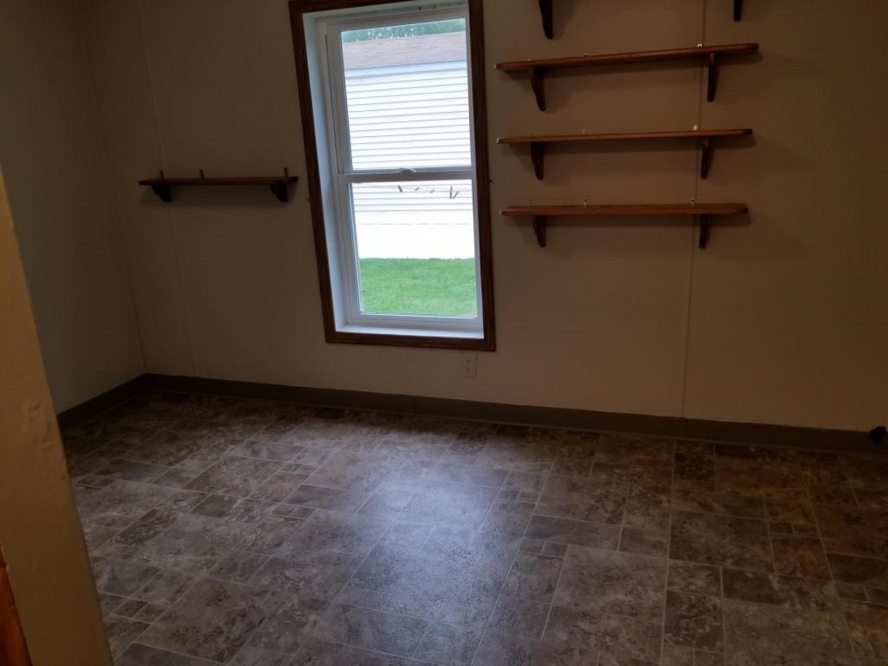 410 Medary Avenue S, Brookings, SD 57006