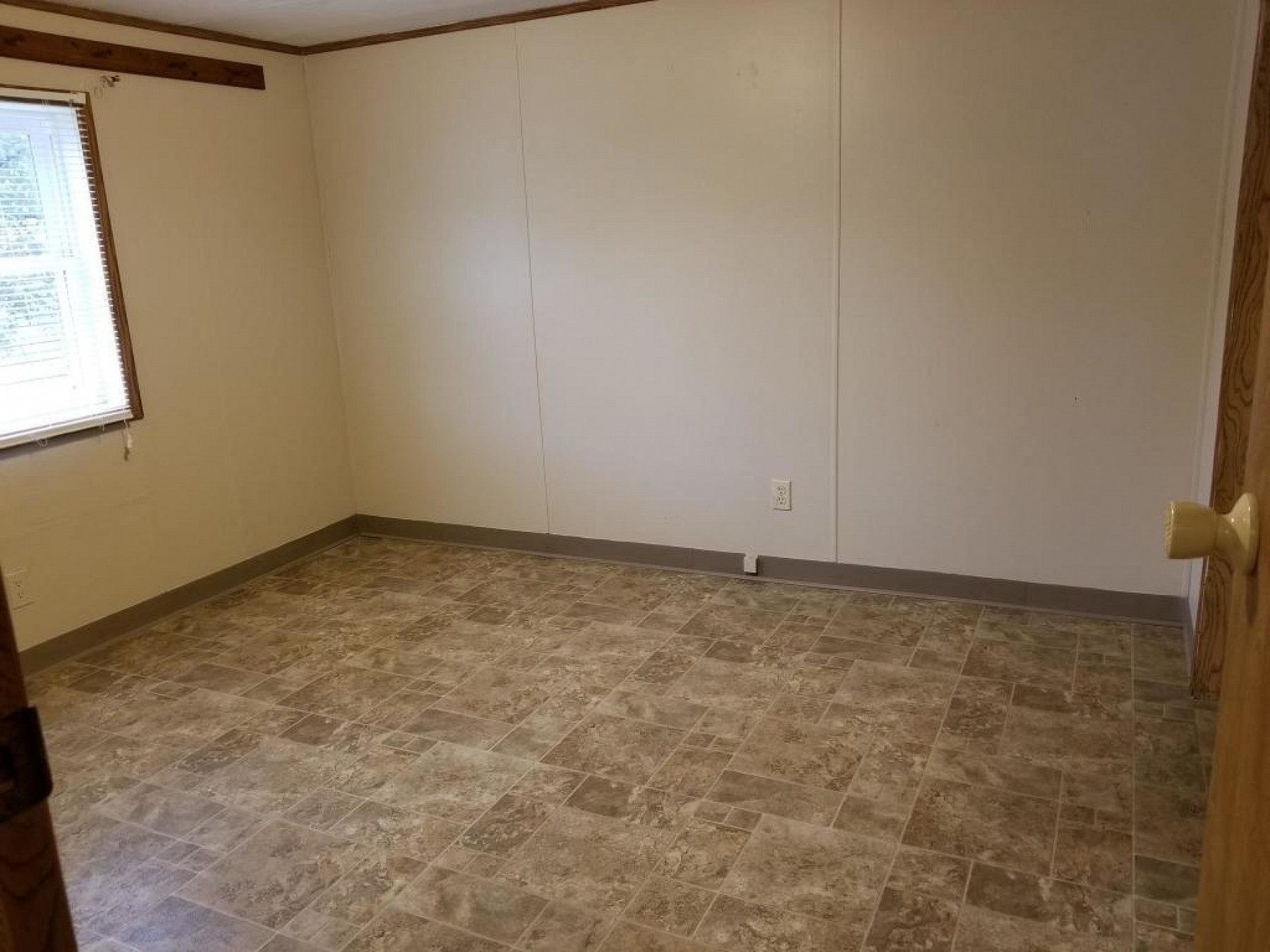 410 Medary Avenue S, Brookings, SD 57006