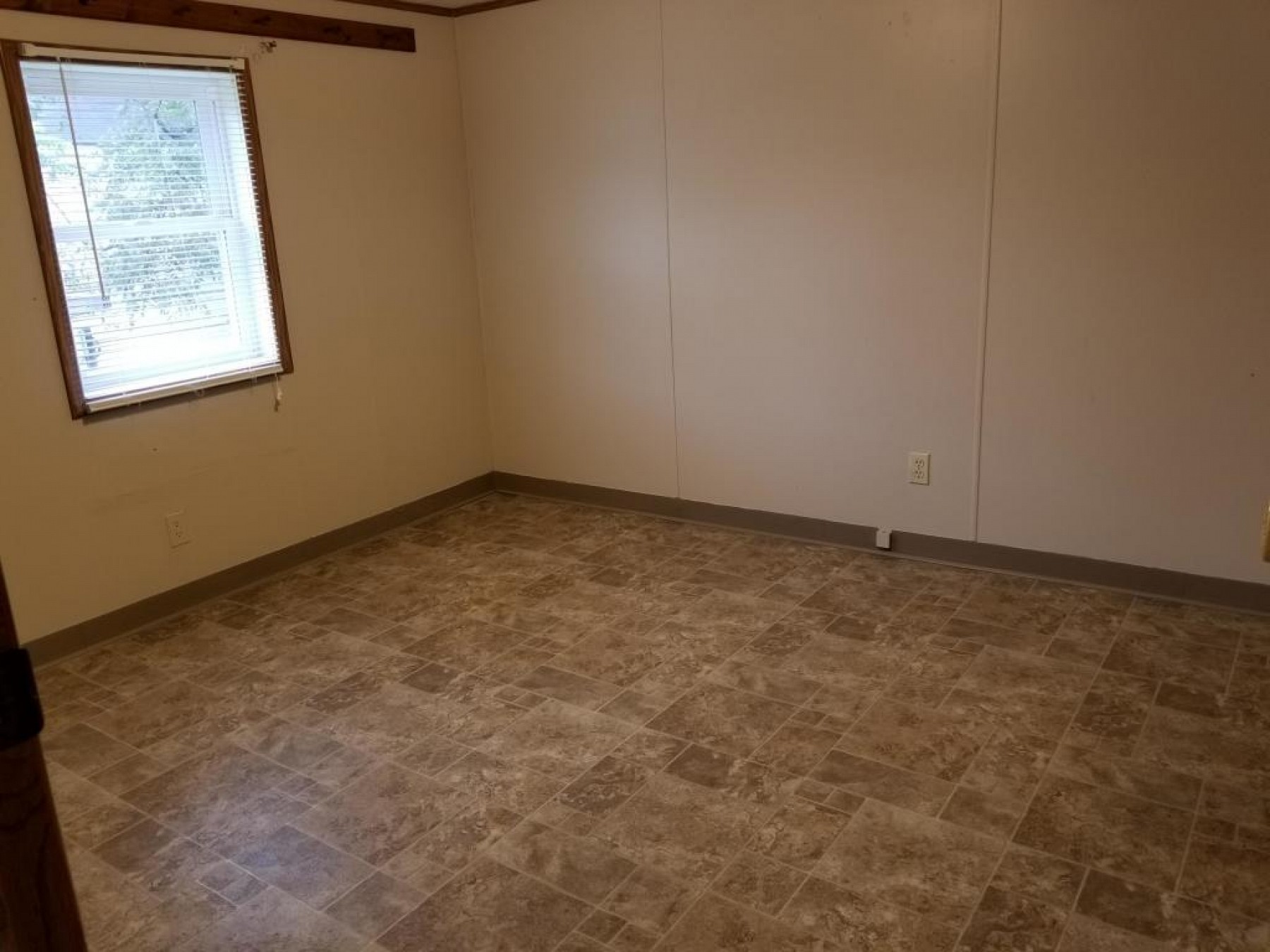 410 Medary Avenue S, Brookings, SD 57006