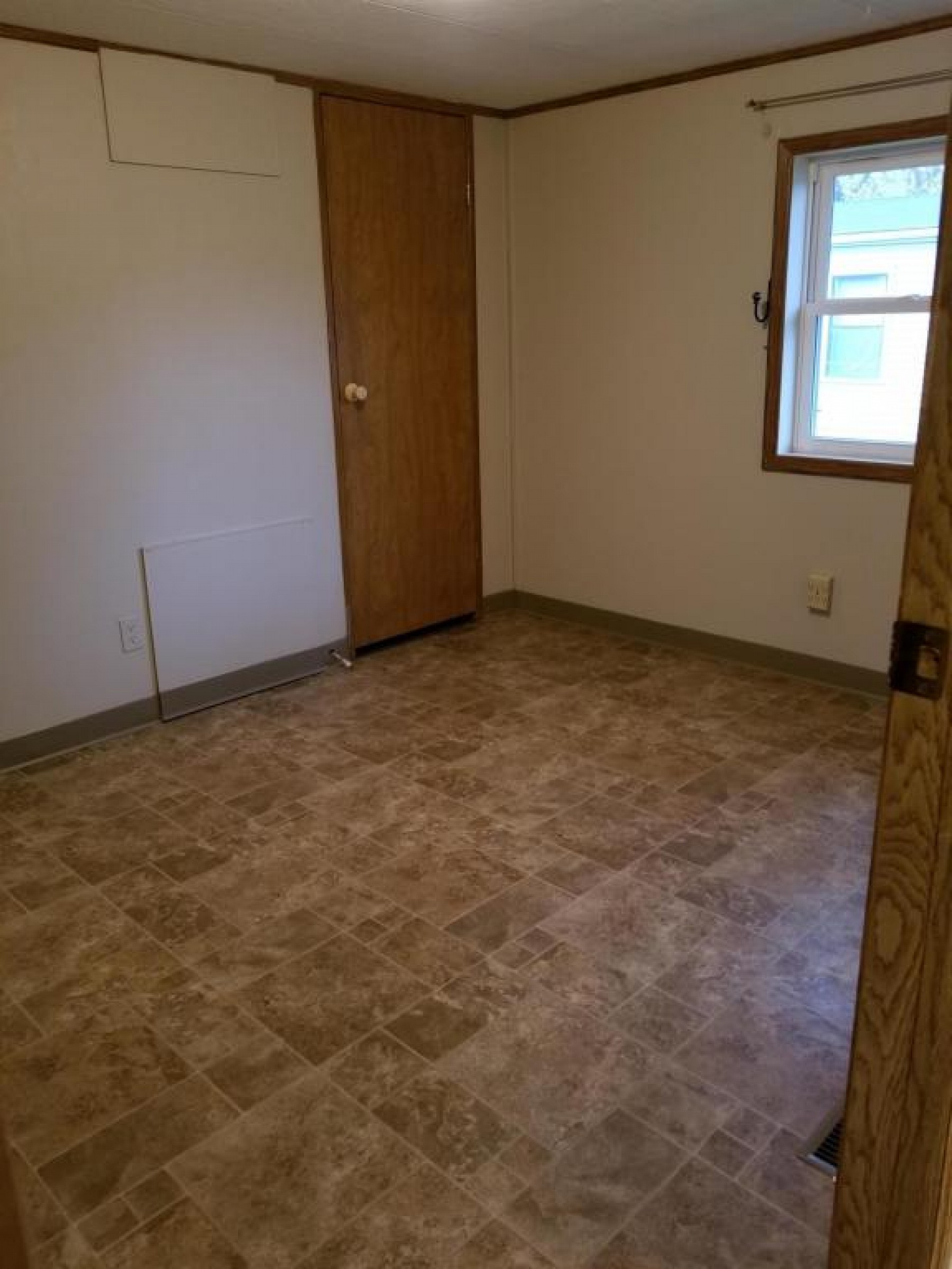 410 Medary Avenue S, Brookings, SD 57006