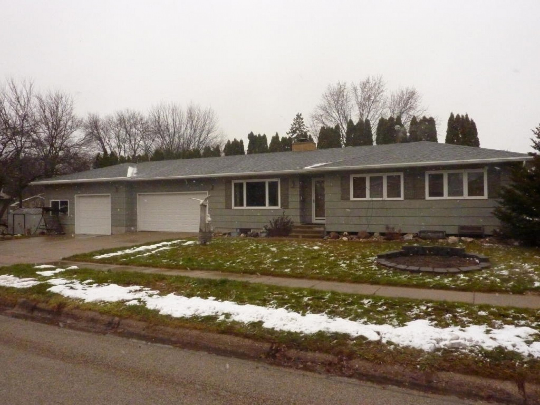 1907 OLWIEN Street, Brookings, SD 57006