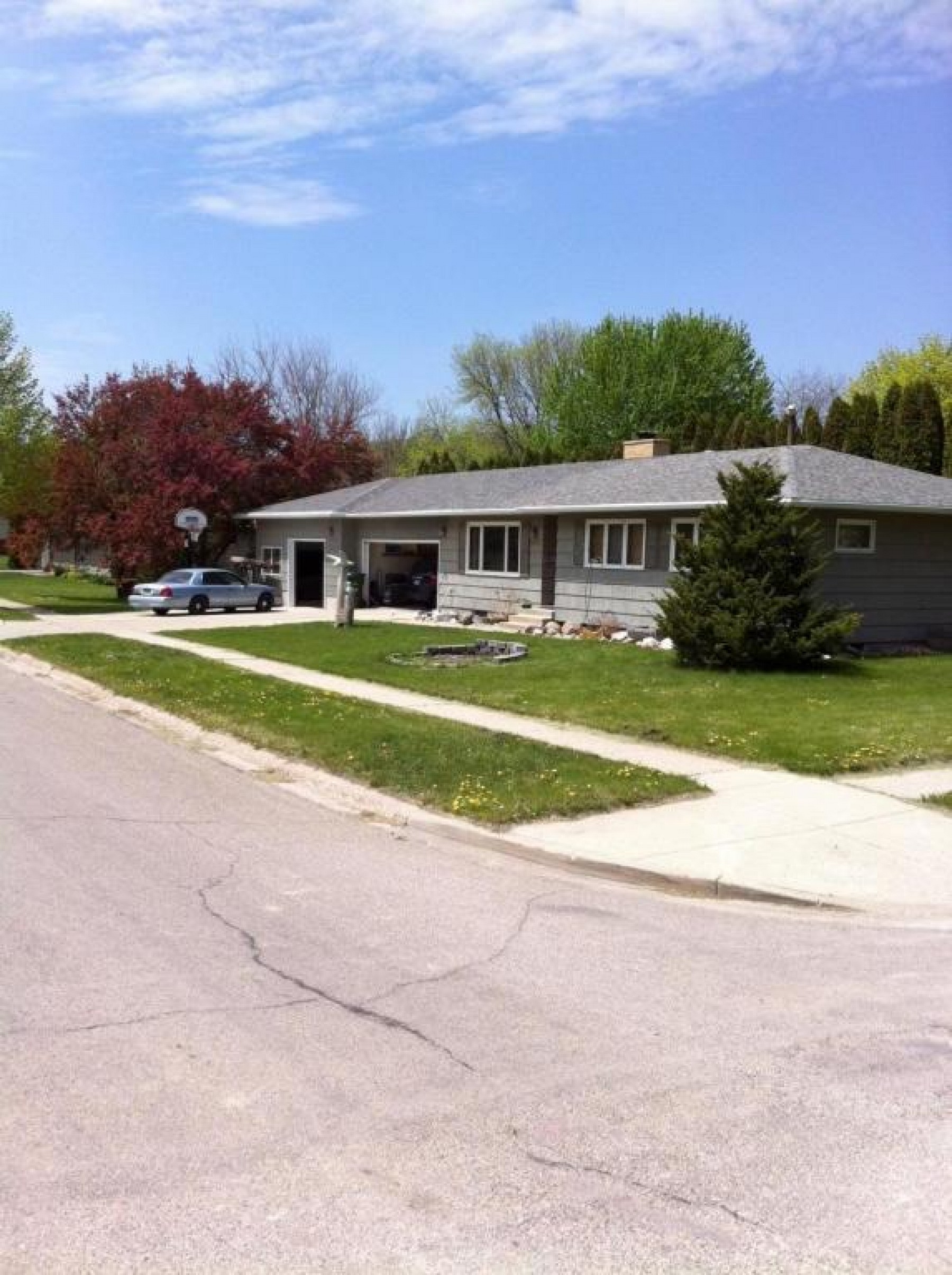 1907 OLWIEN Street, Brookings, SD 57006