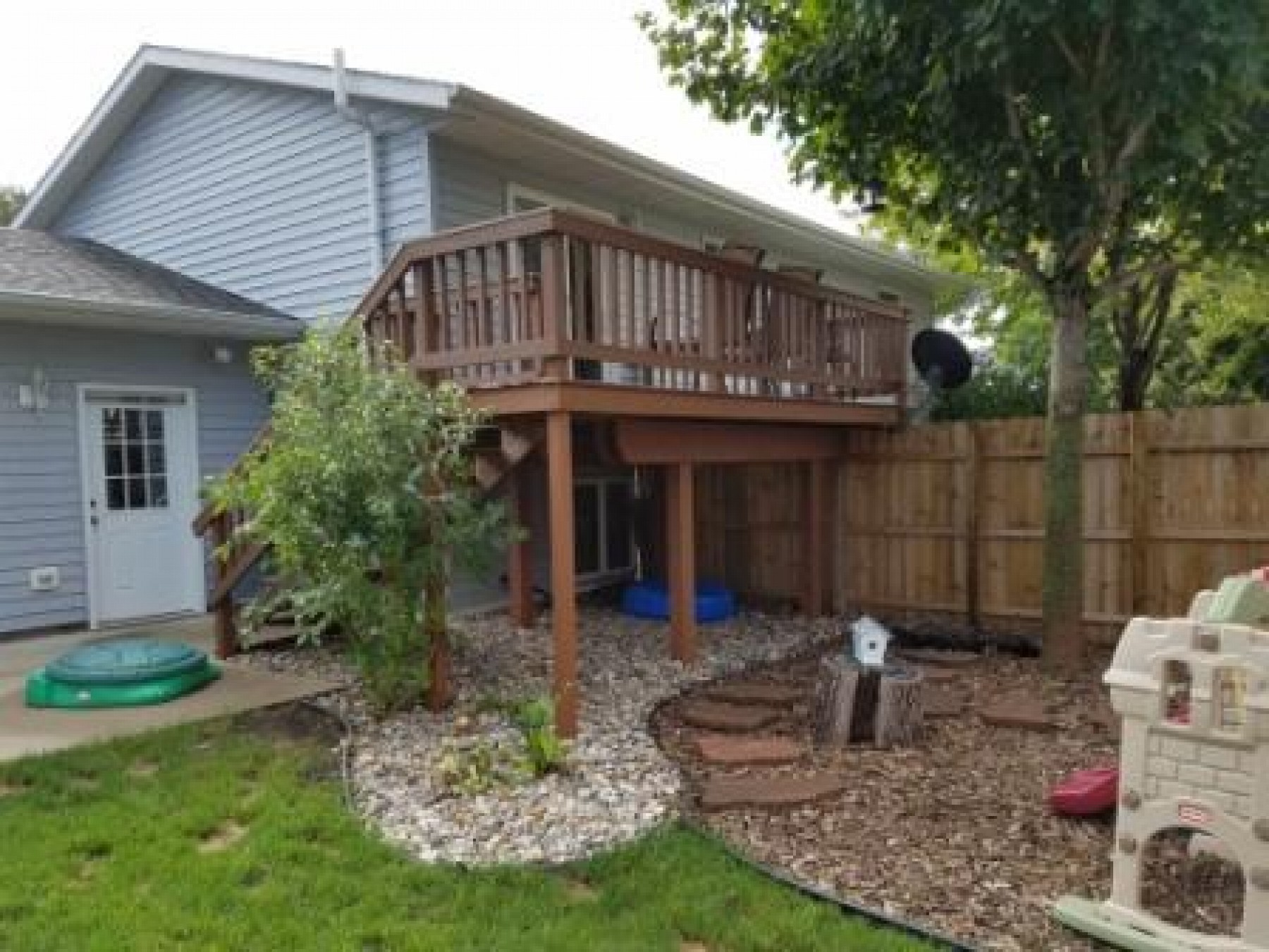 1216 Windsor Drive, Brookings, SD 57006