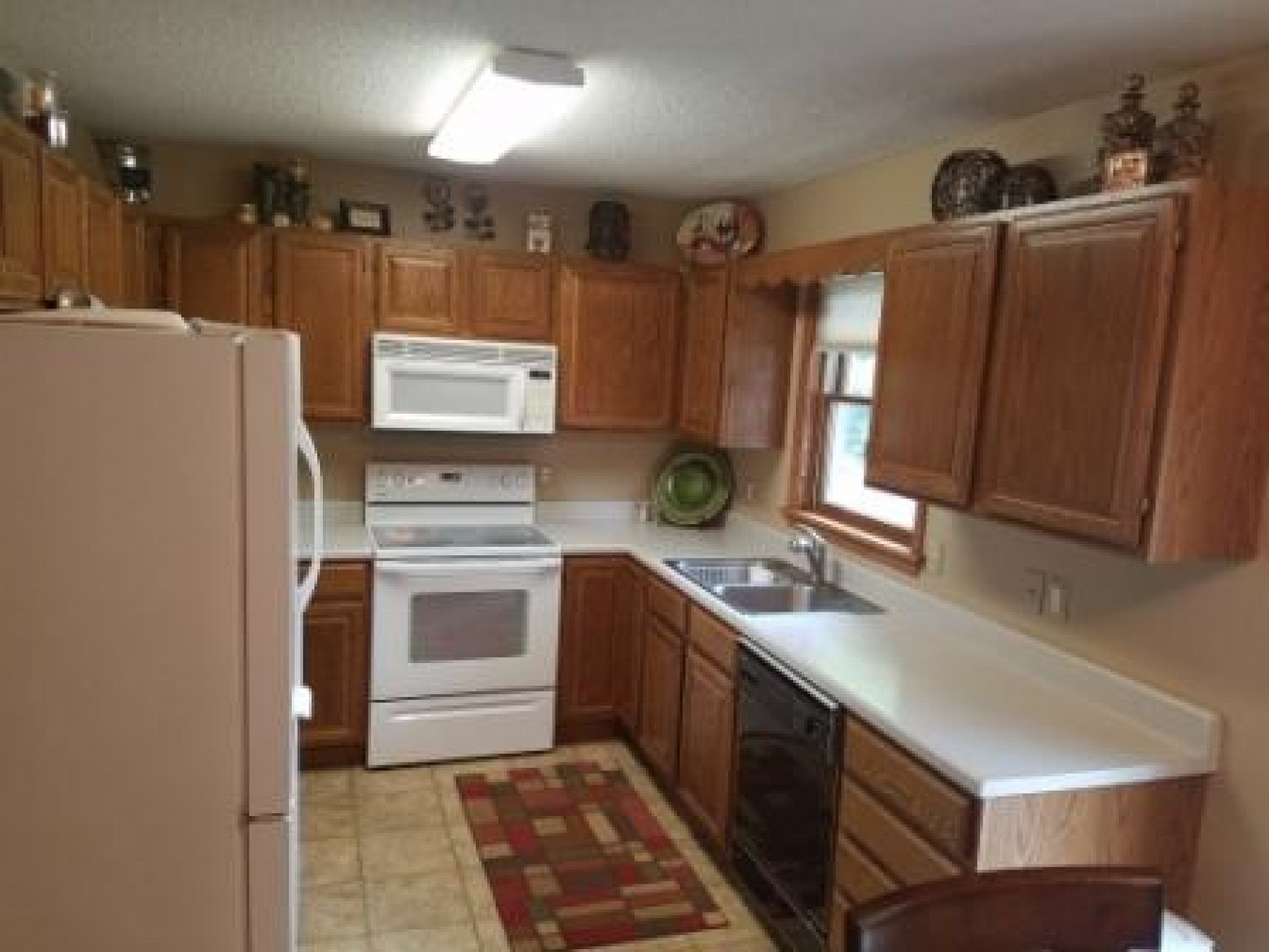 1216 Windsor Drive, Brookings, SD 57006