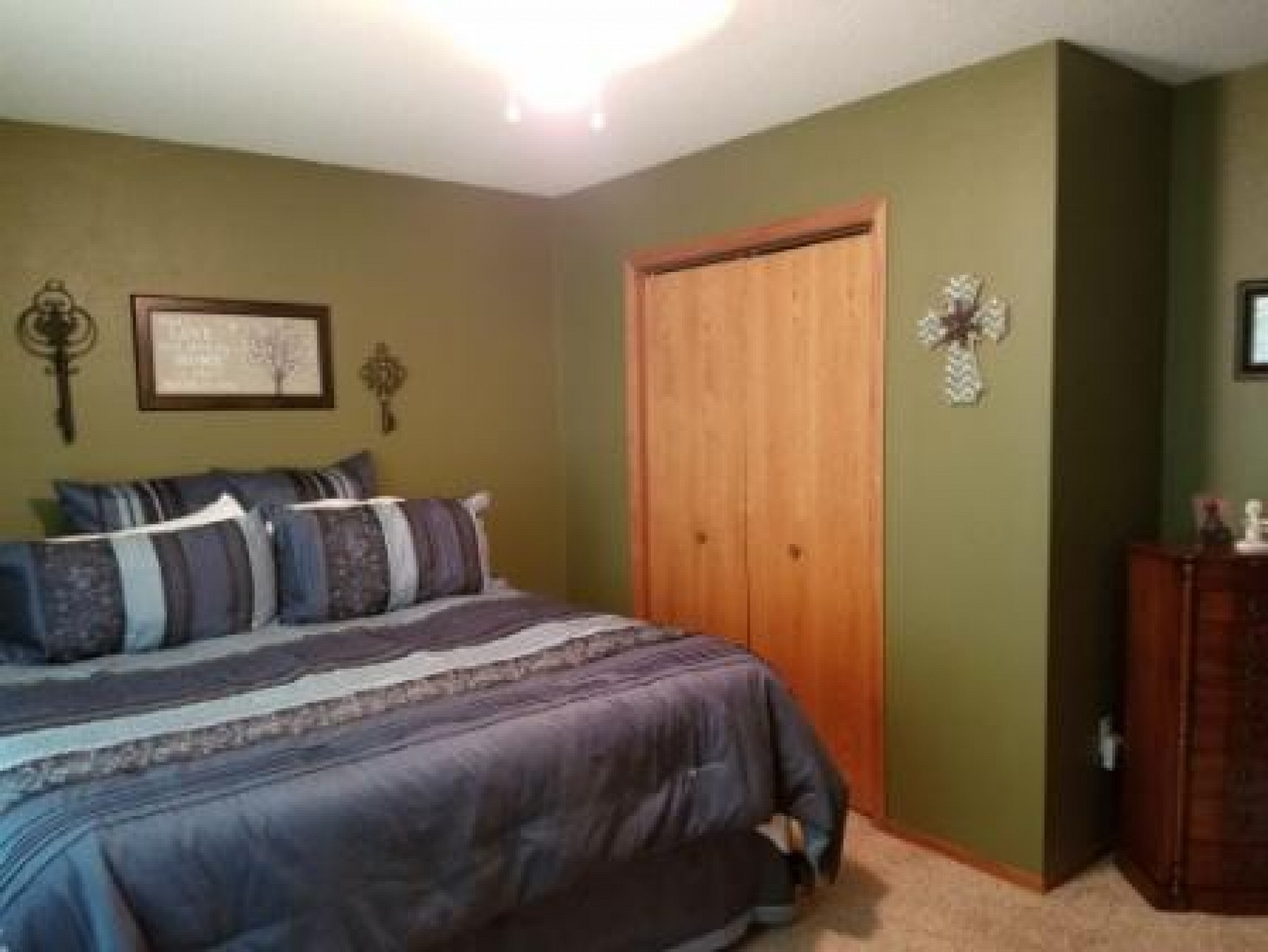 1216 Windsor Drive, Brookings, SD 57006