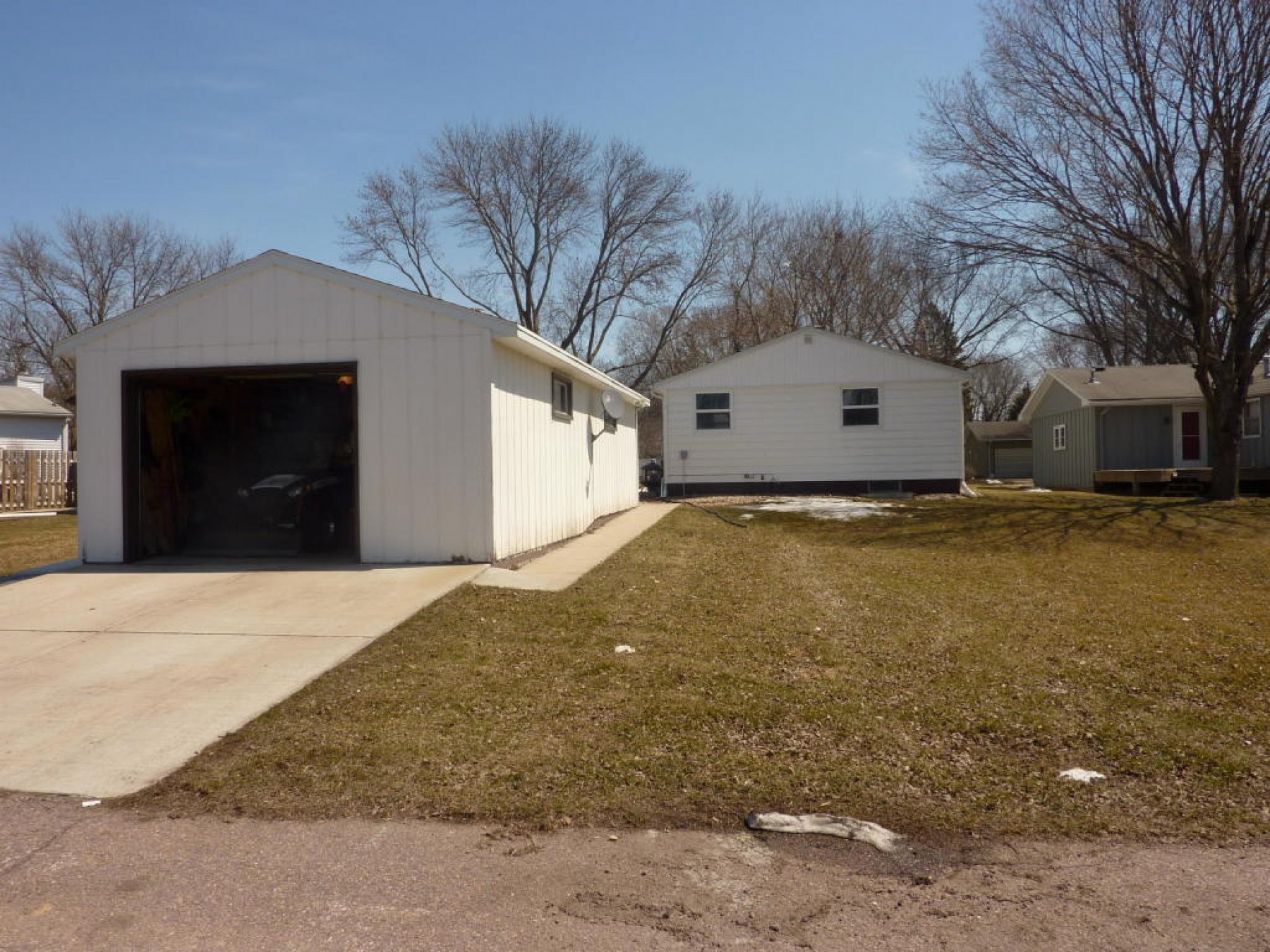 410 Ash Avenue, Brookings, SD 57006