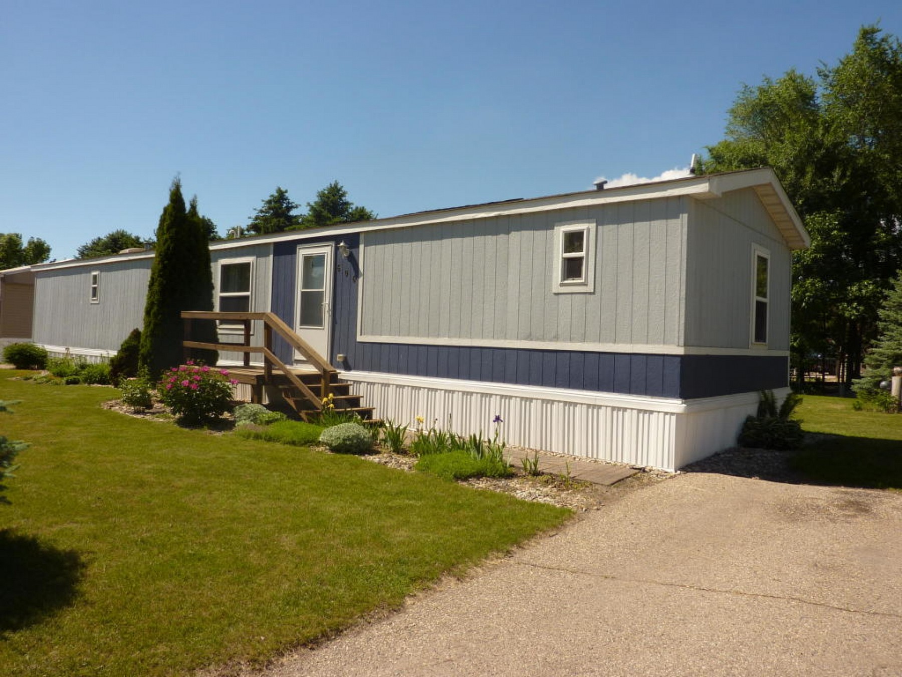 606 Morgans Pass, Brookings, SD 57006