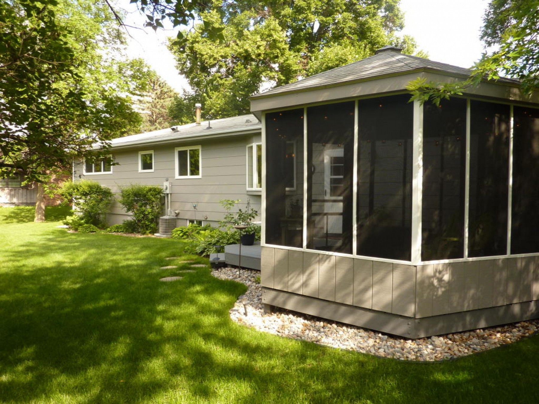 2003 Kansas Drive, Brookings, SD 57006