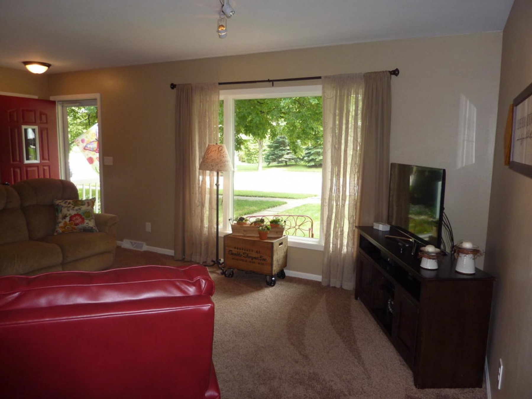 2003 Kansas Drive, Brookings, SD 57006