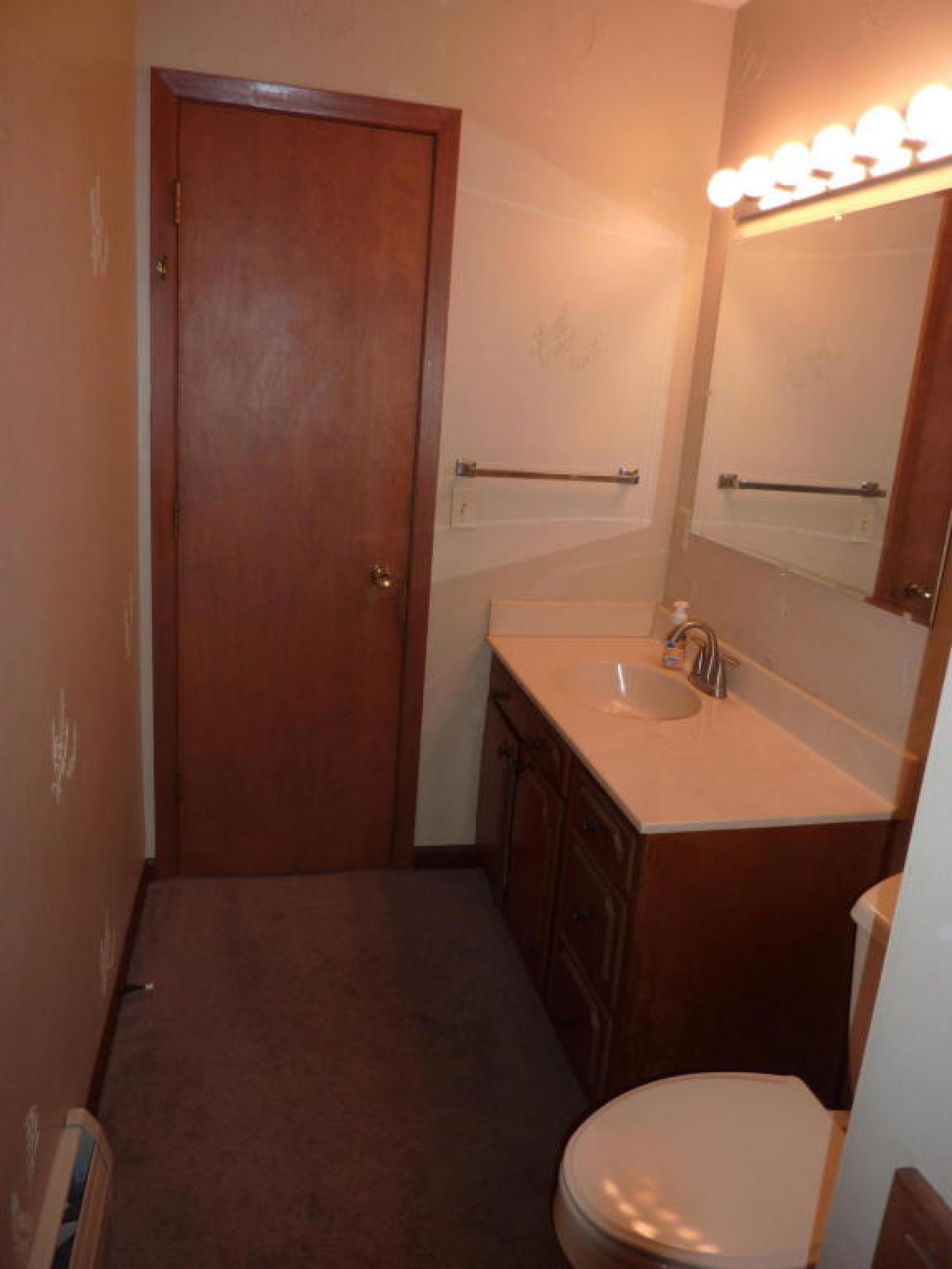 505 20th Avenue, Brookings, SD 57006