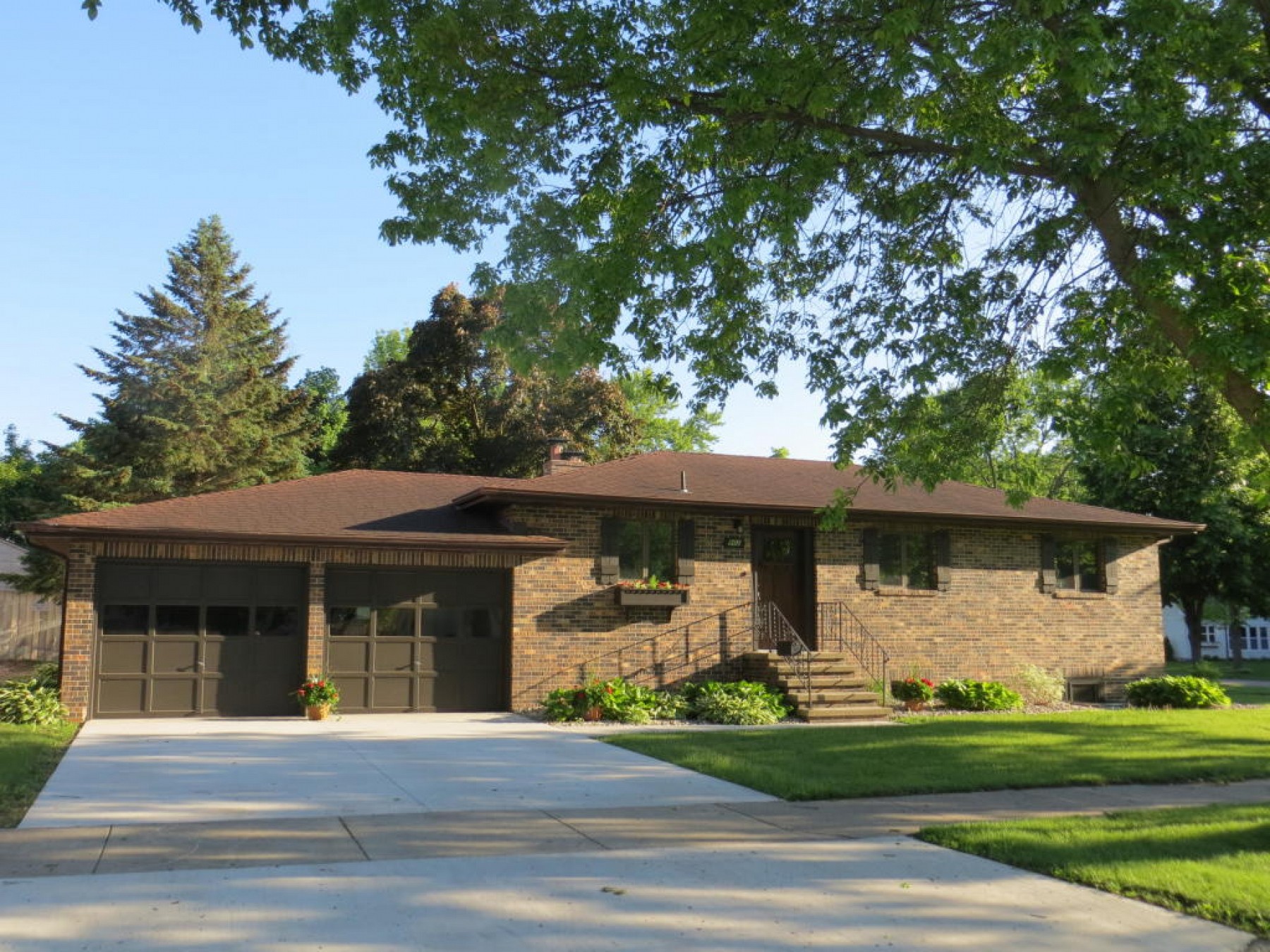 902 5th Street, Brookings, SD 57006