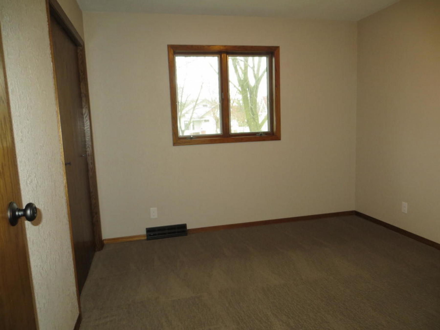 902 5th Street, Brookings, SD 57006