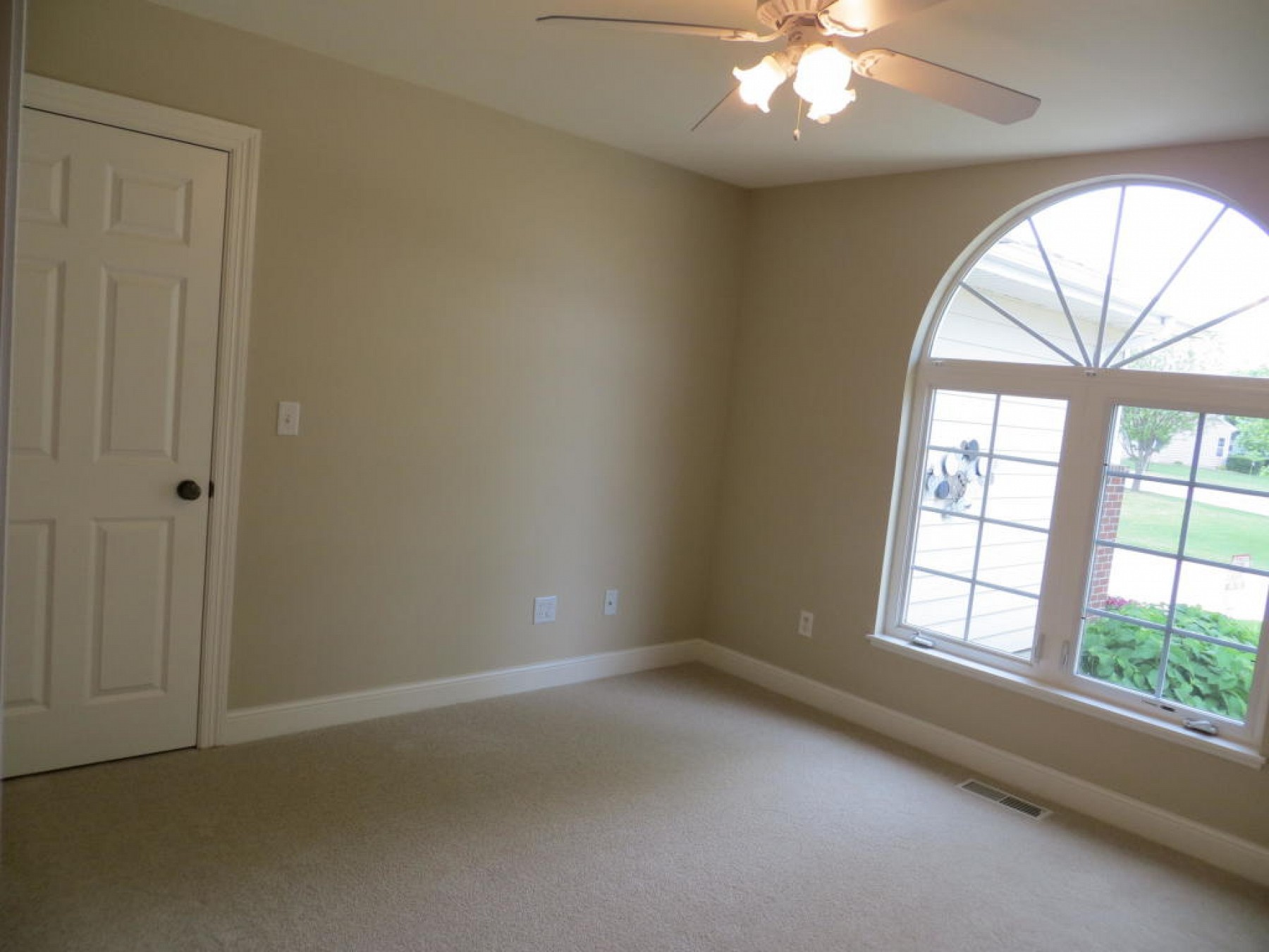 2116 Laurel Lane, Brookings, SD 57006