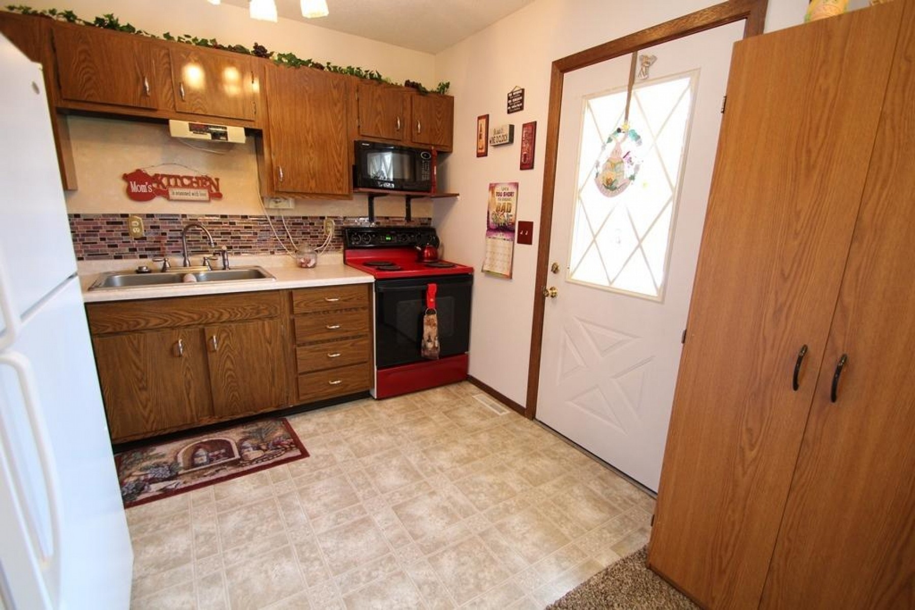 1219 12th Street S, Brookings, SD 57006
